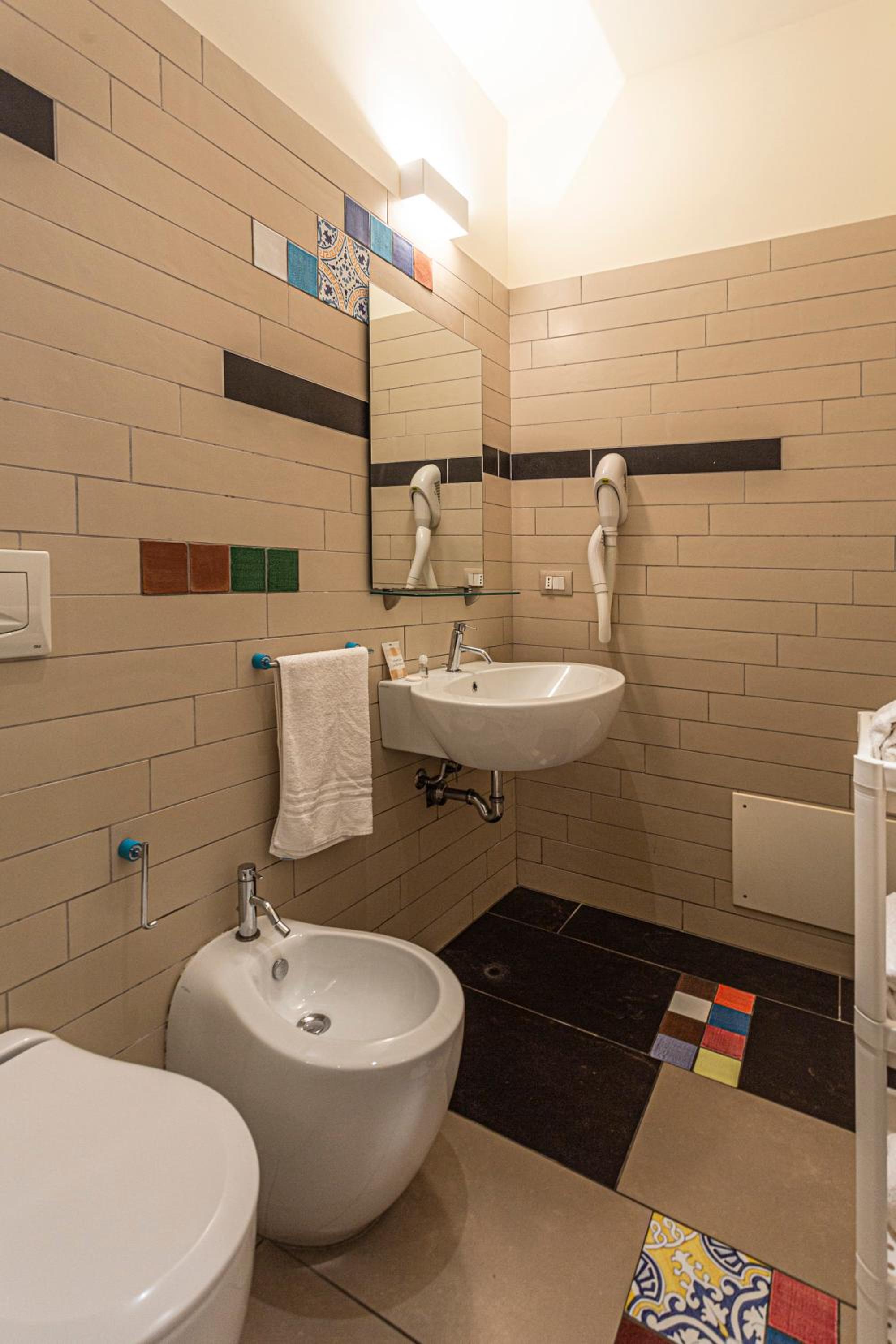 Double or Twin Room photo 3