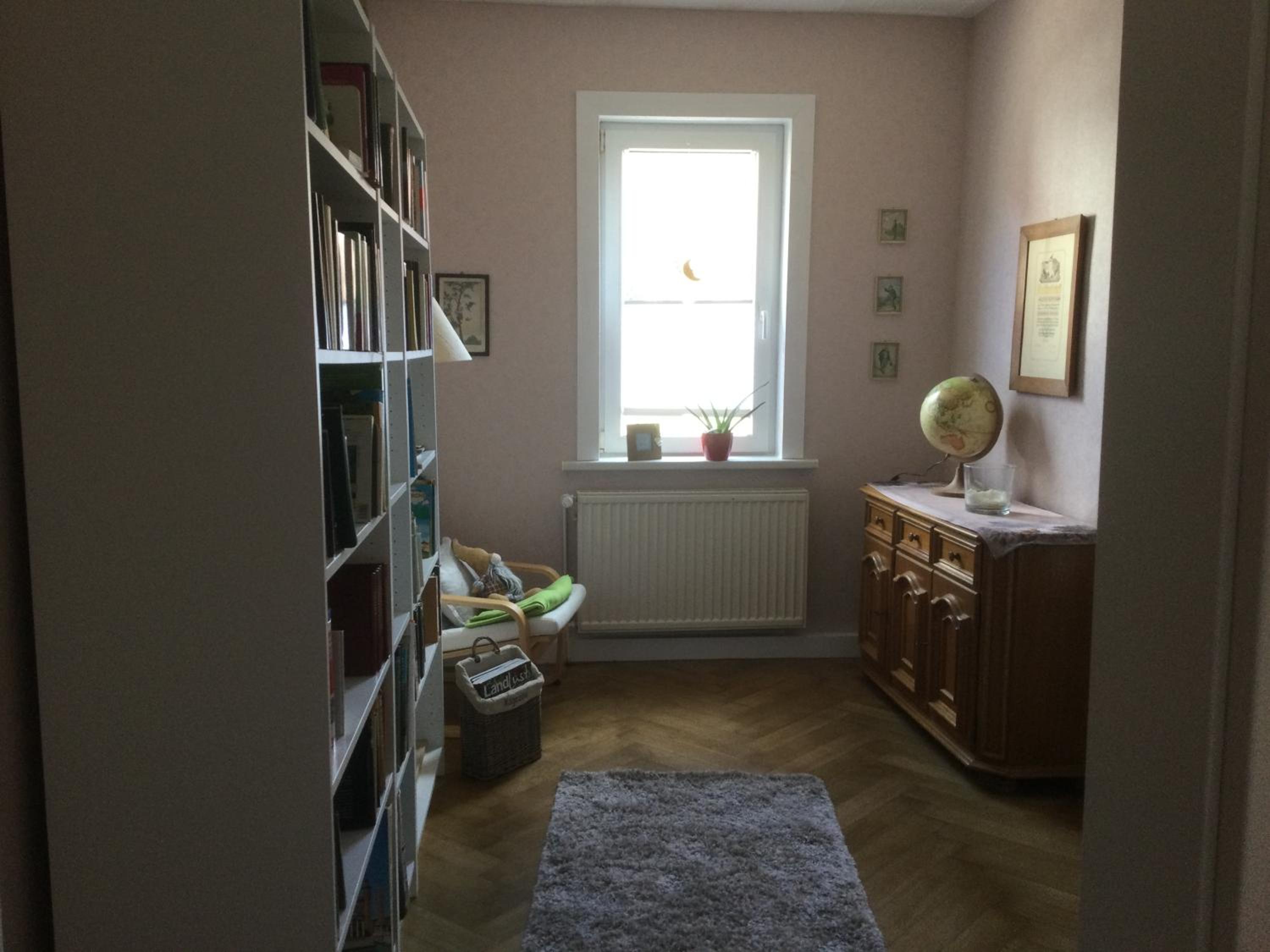 Three-Bedroom House photo 3