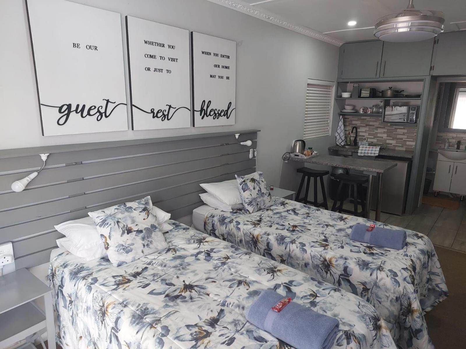 One-Bedroom Apartment - Photo 12