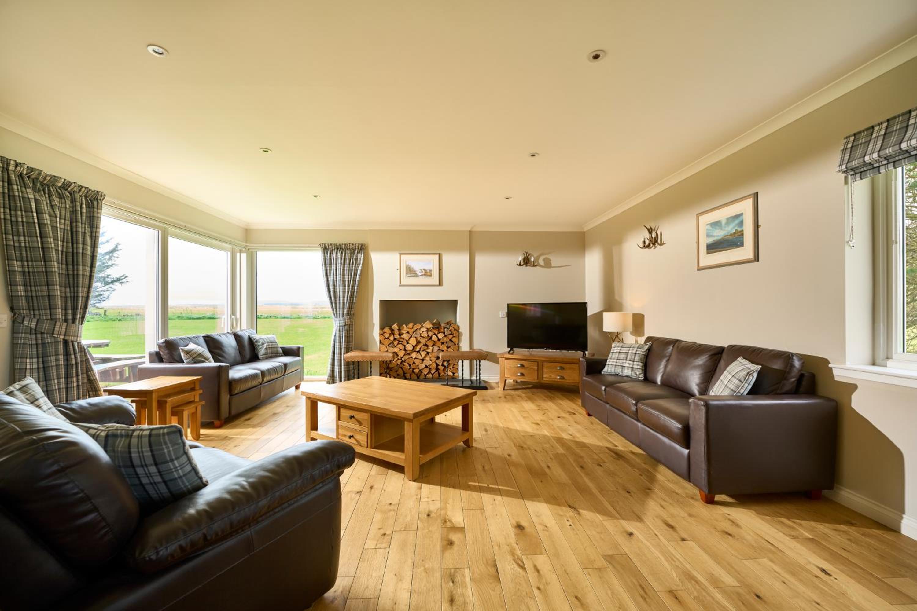 Executive Lodge Room (Milton)