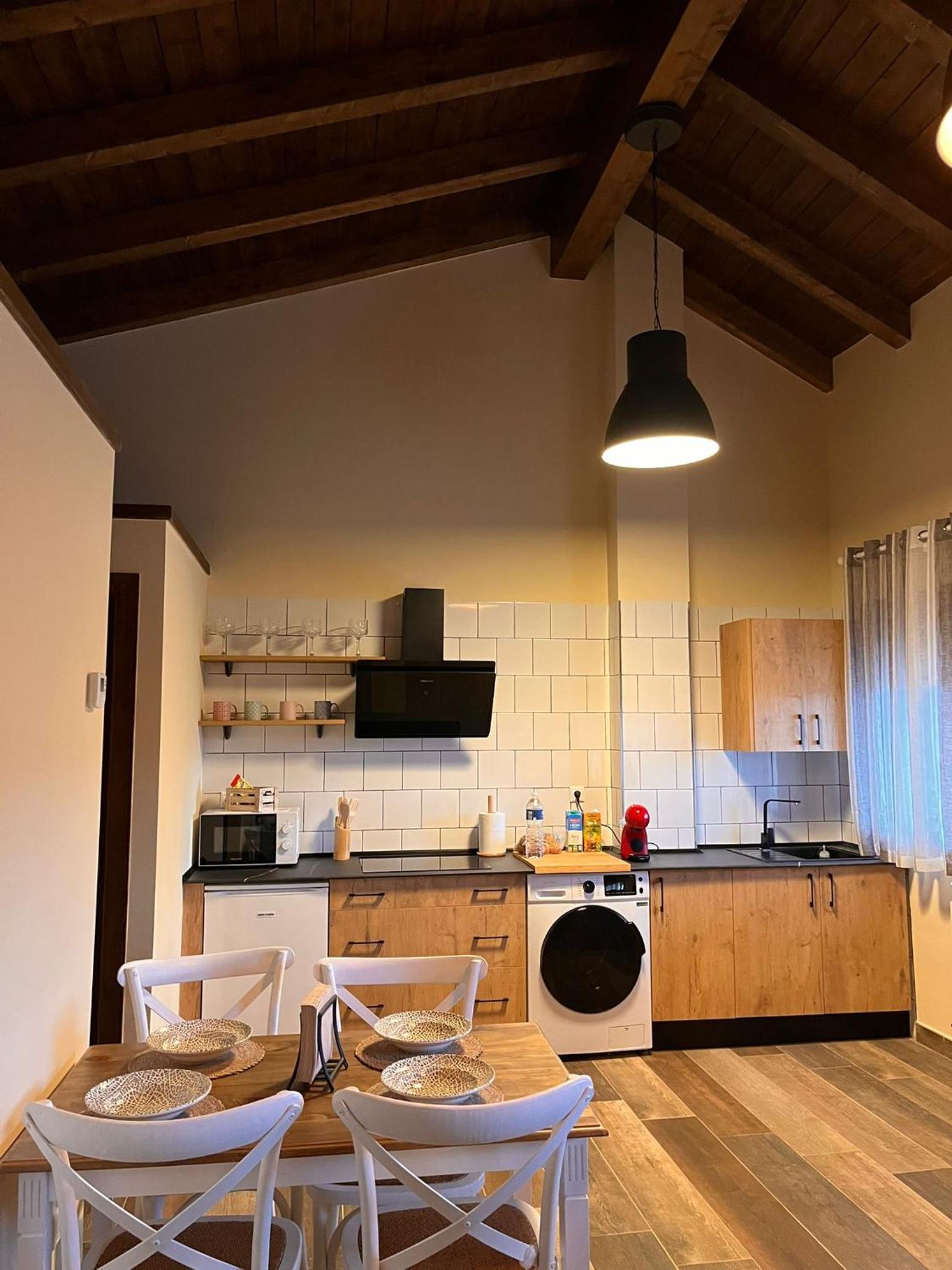 One-Bedroom House photo 3