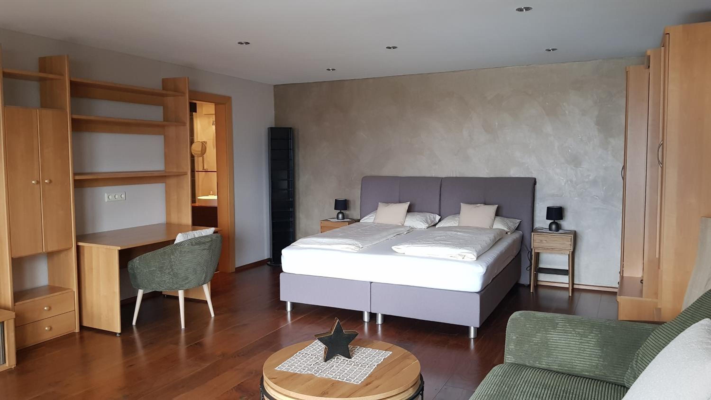 Two-Bedroom Apartment with 2 Bathrooms  photo 1