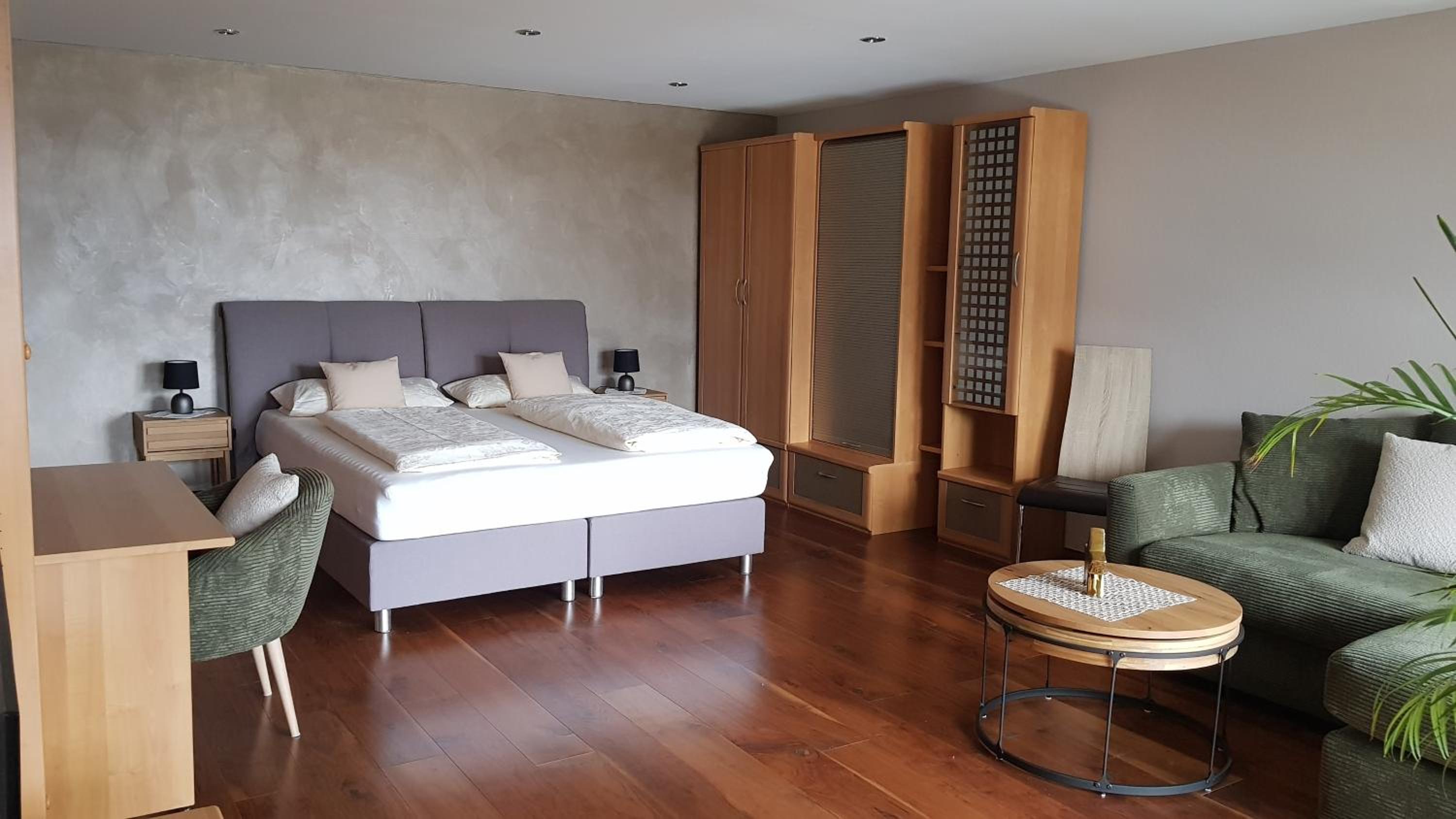 Two-Bedroom Apartment with 2 Bathrooms  photo 3