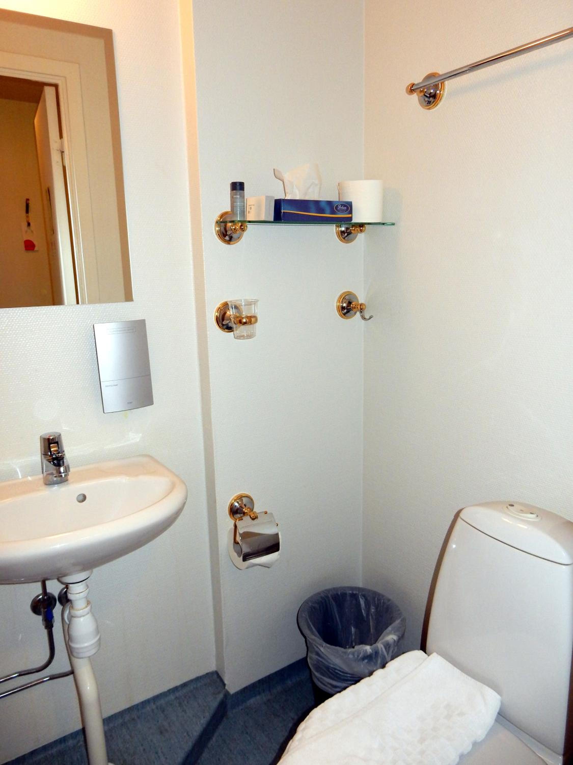 Single Room photo 2