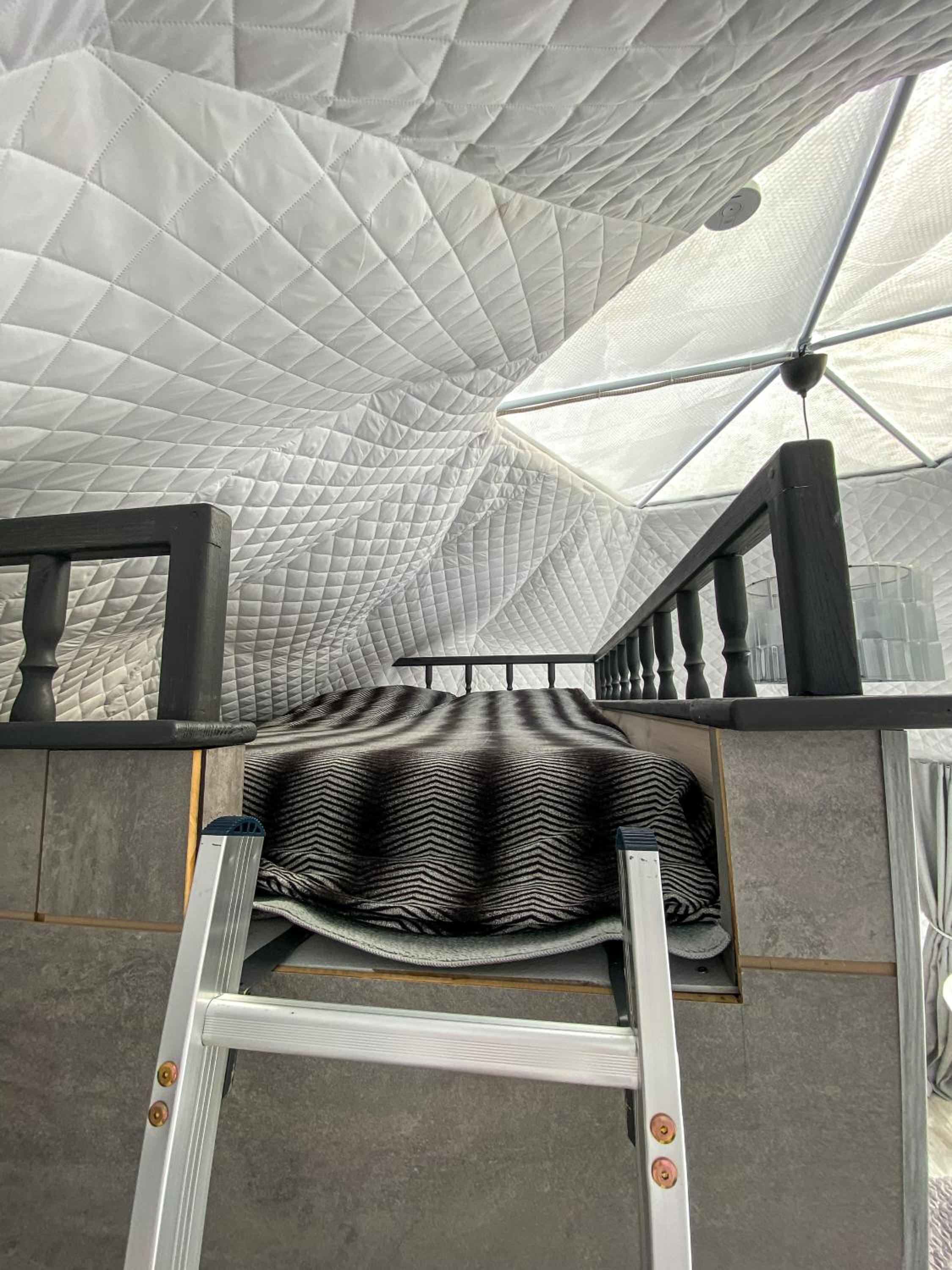 Tent - Photo 12