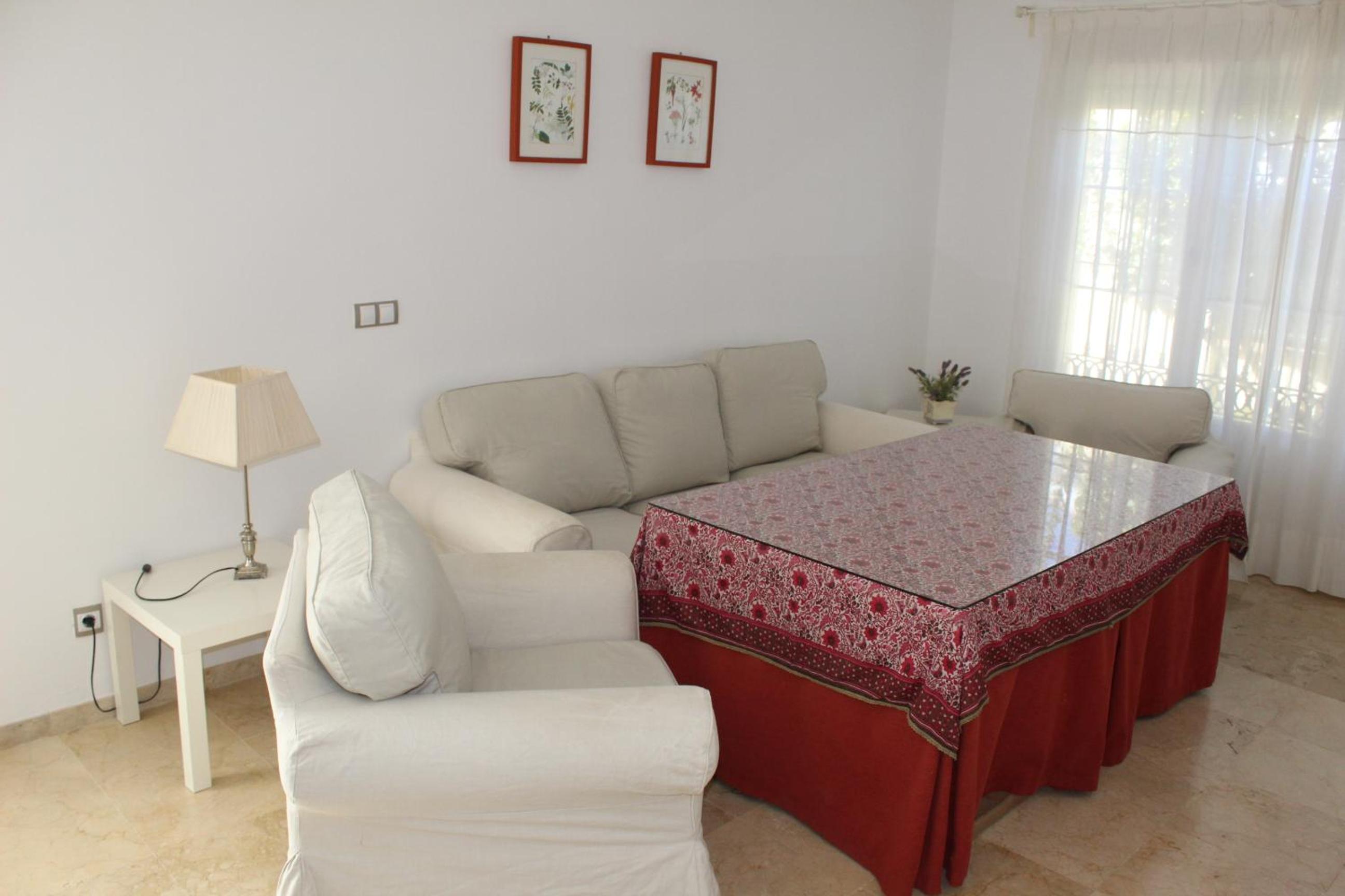Casa de cuatro habitaciones