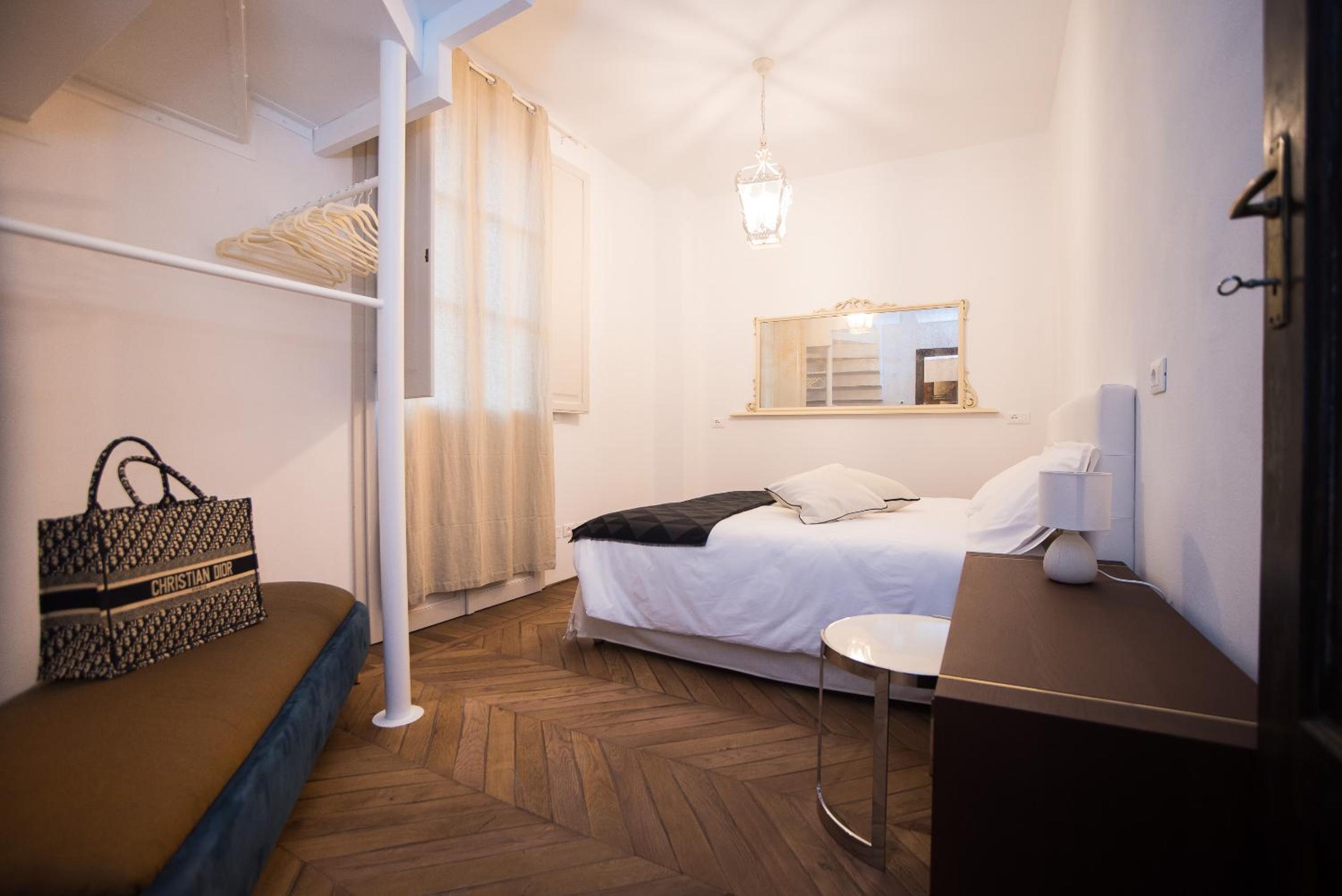 Deluxe Triple Room photo 3