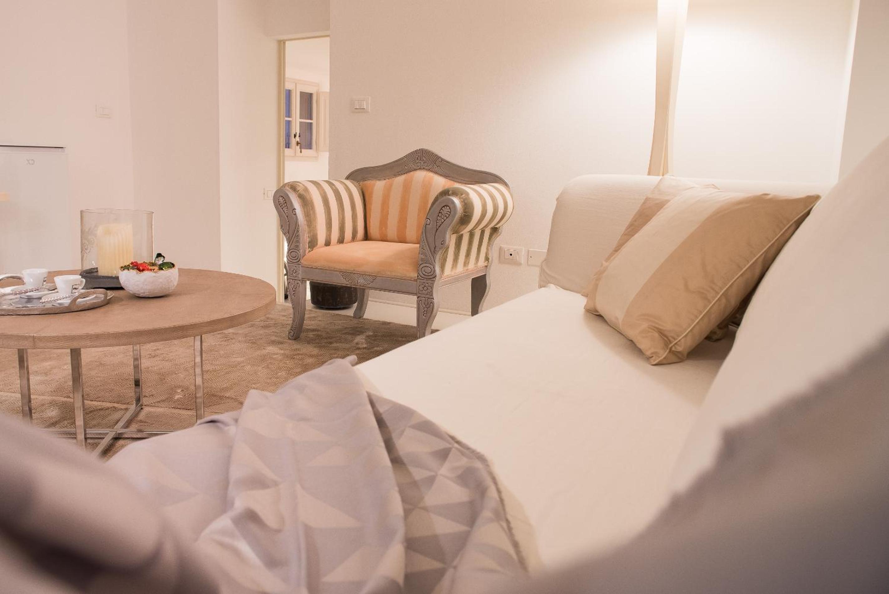 Deluxe Suite photo 2