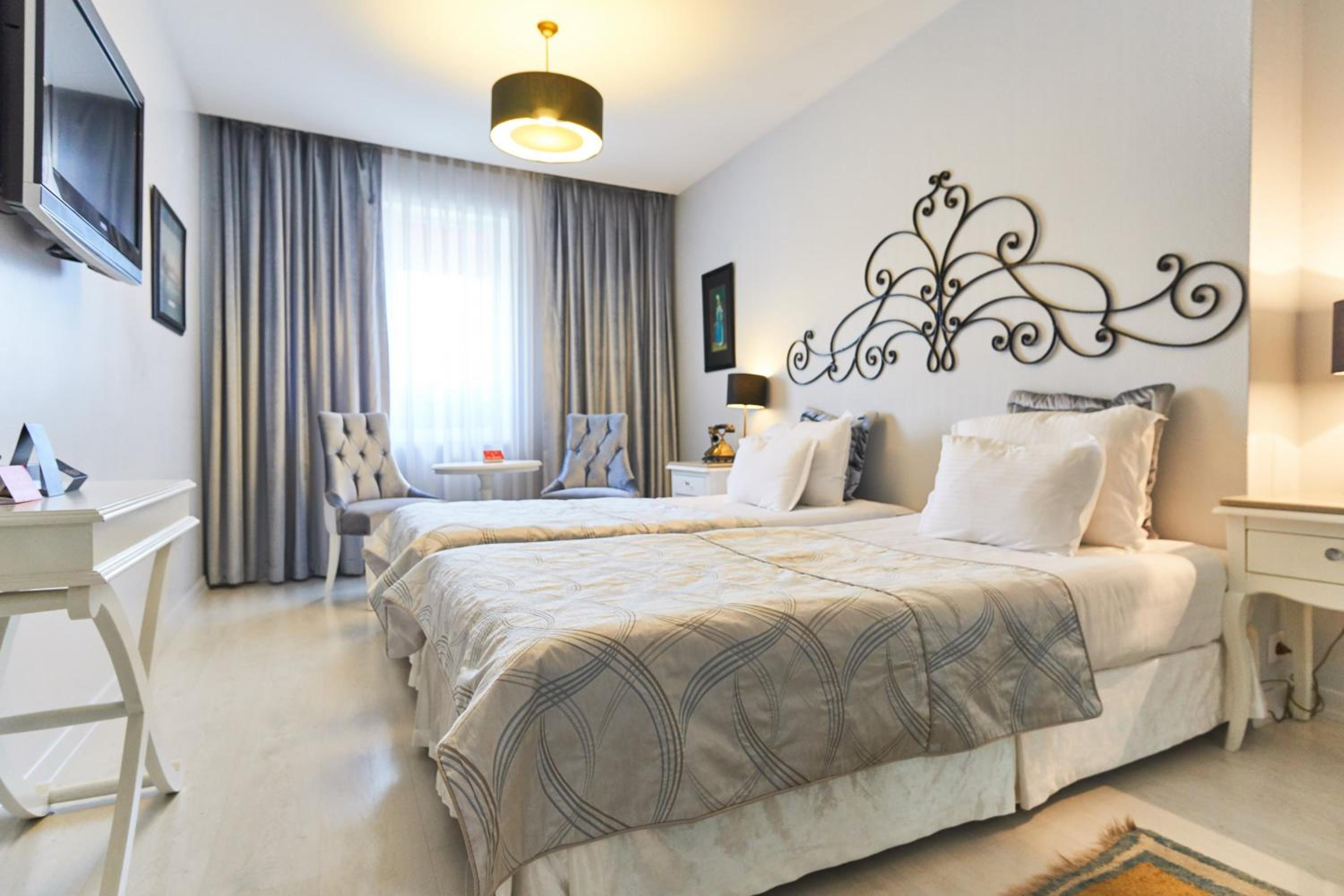 Premier Double or Twin Room photo 3