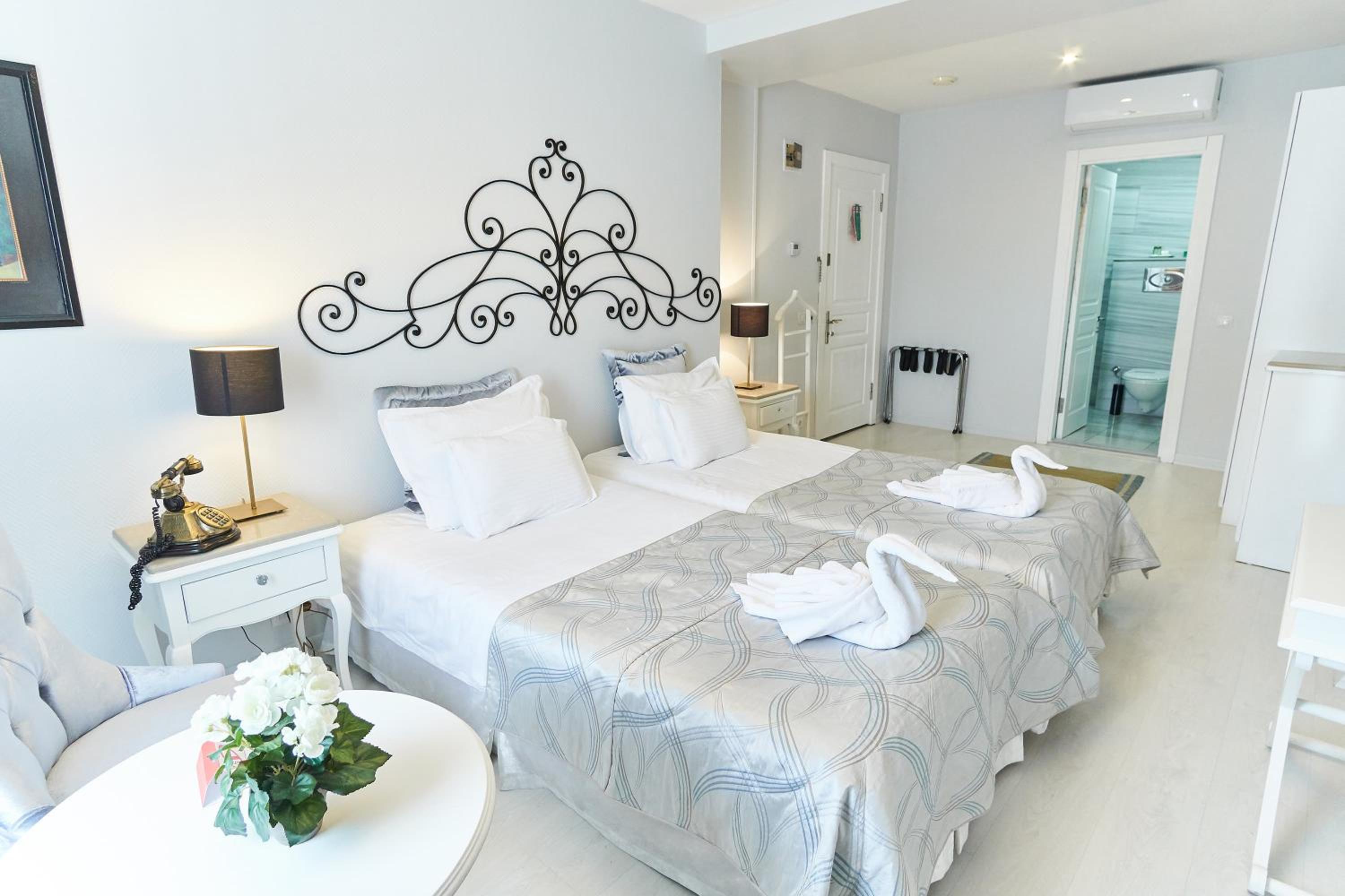 Premier Double or Twin Room photo 1