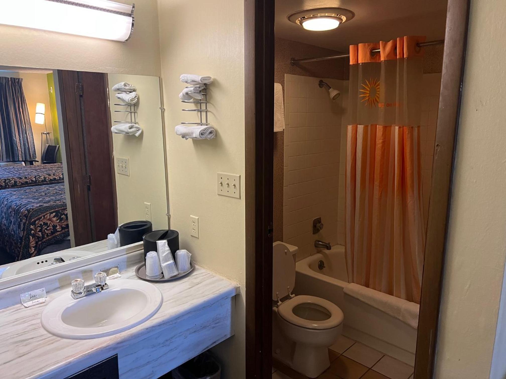 Deluxe Single Room photo 3