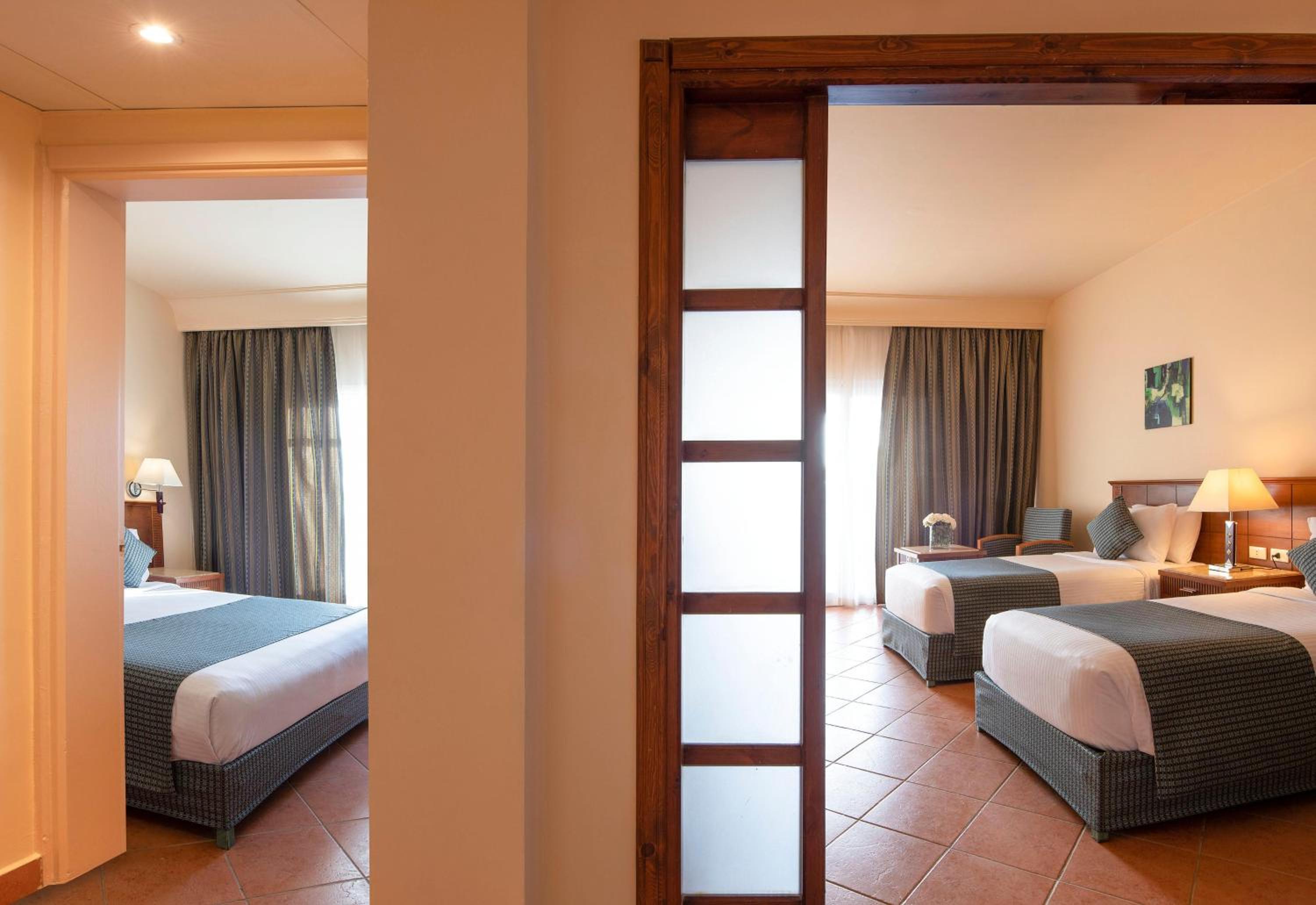 Family Suite Pool/Aquapark View