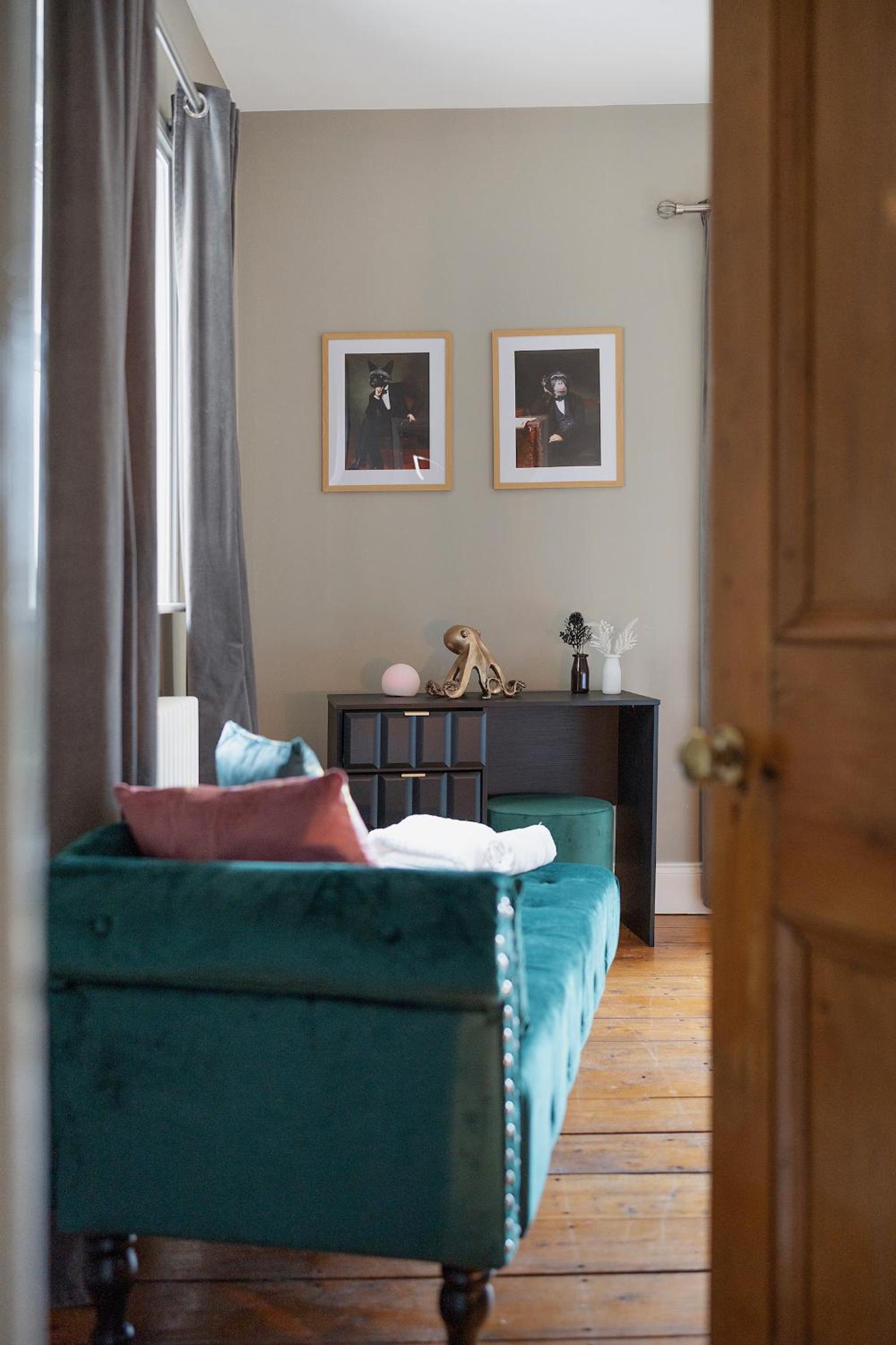 Four-Bedroom House photo 1