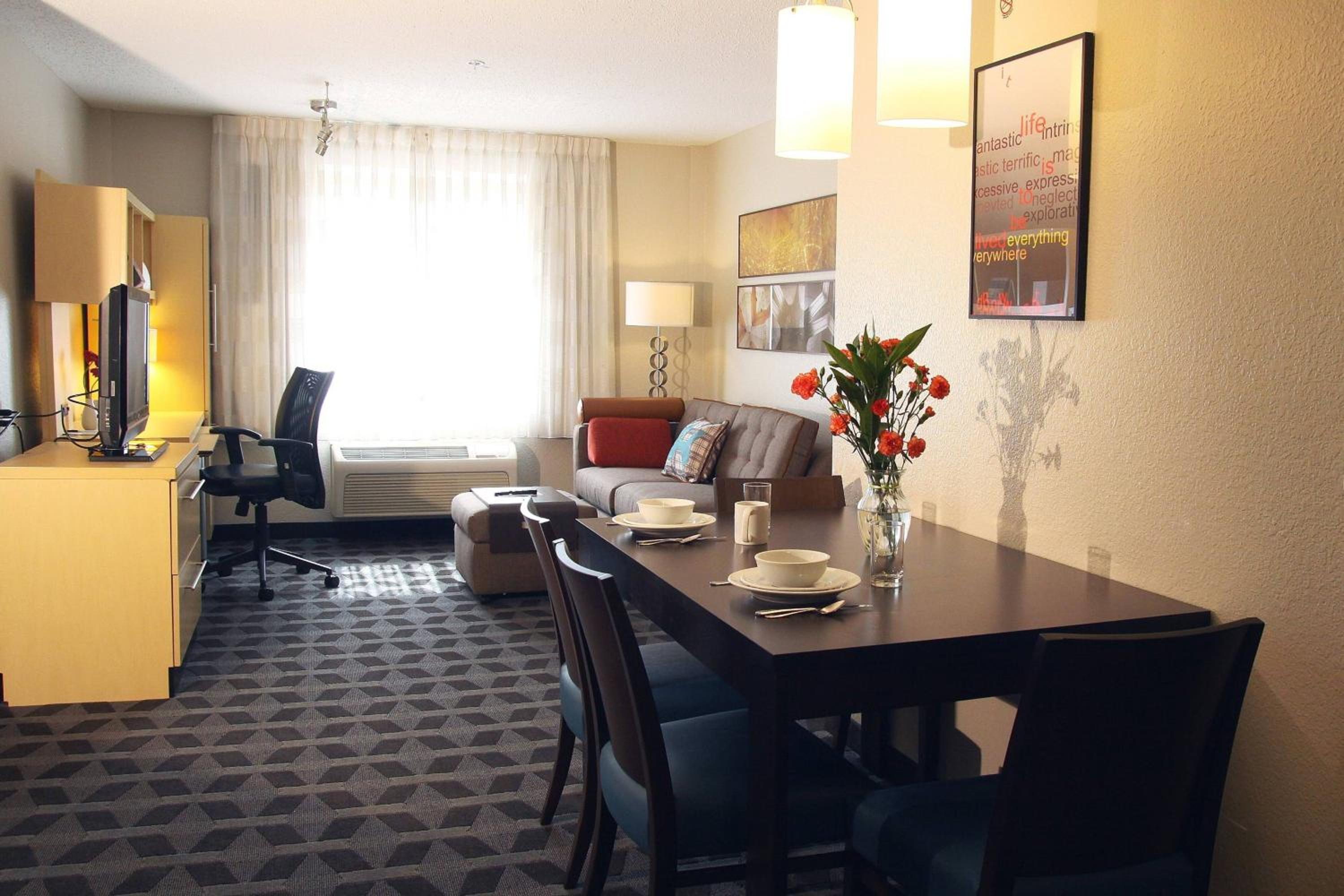  Two-Bedroom Suite - Photo 3