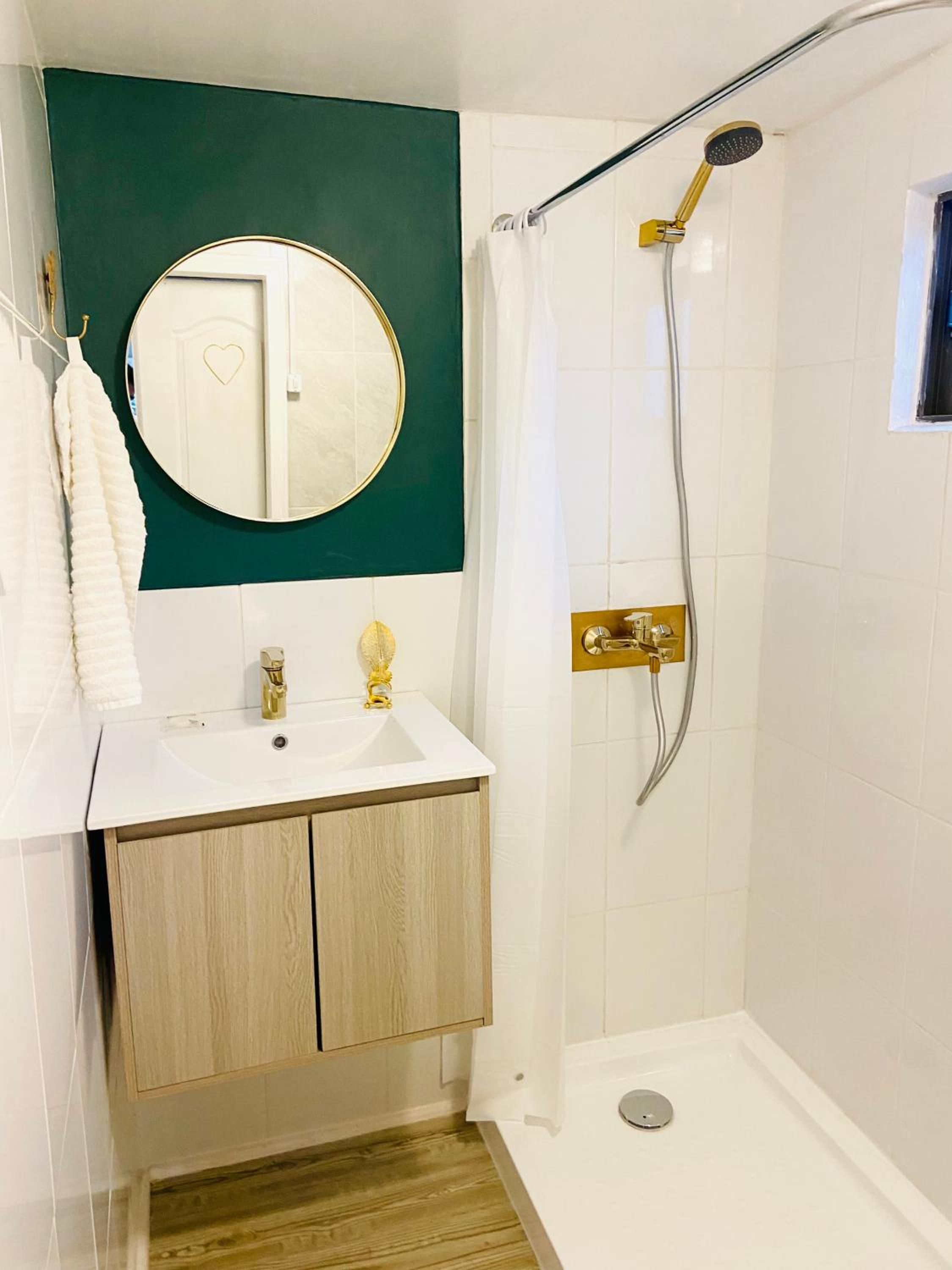 Double Room With Private Bathroom photo 3