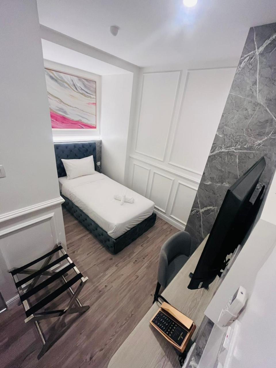 Deluxe Single Room photo 2
