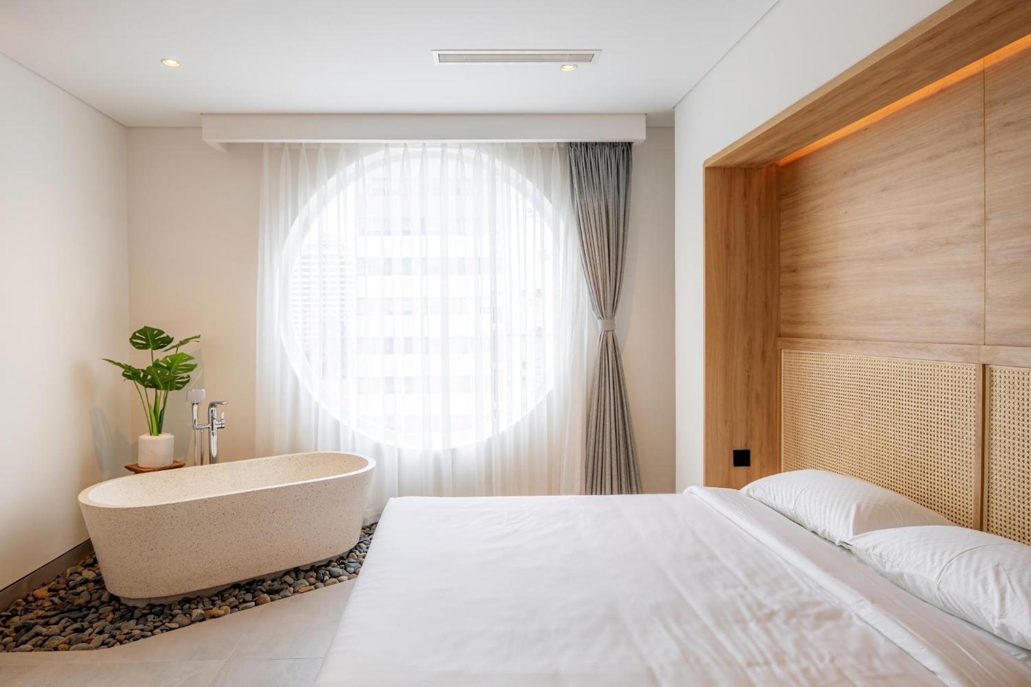 Suite with City View photo 3