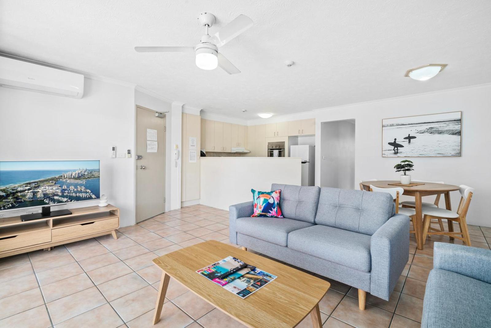 Two-Bedroom Apartment - Photo 2