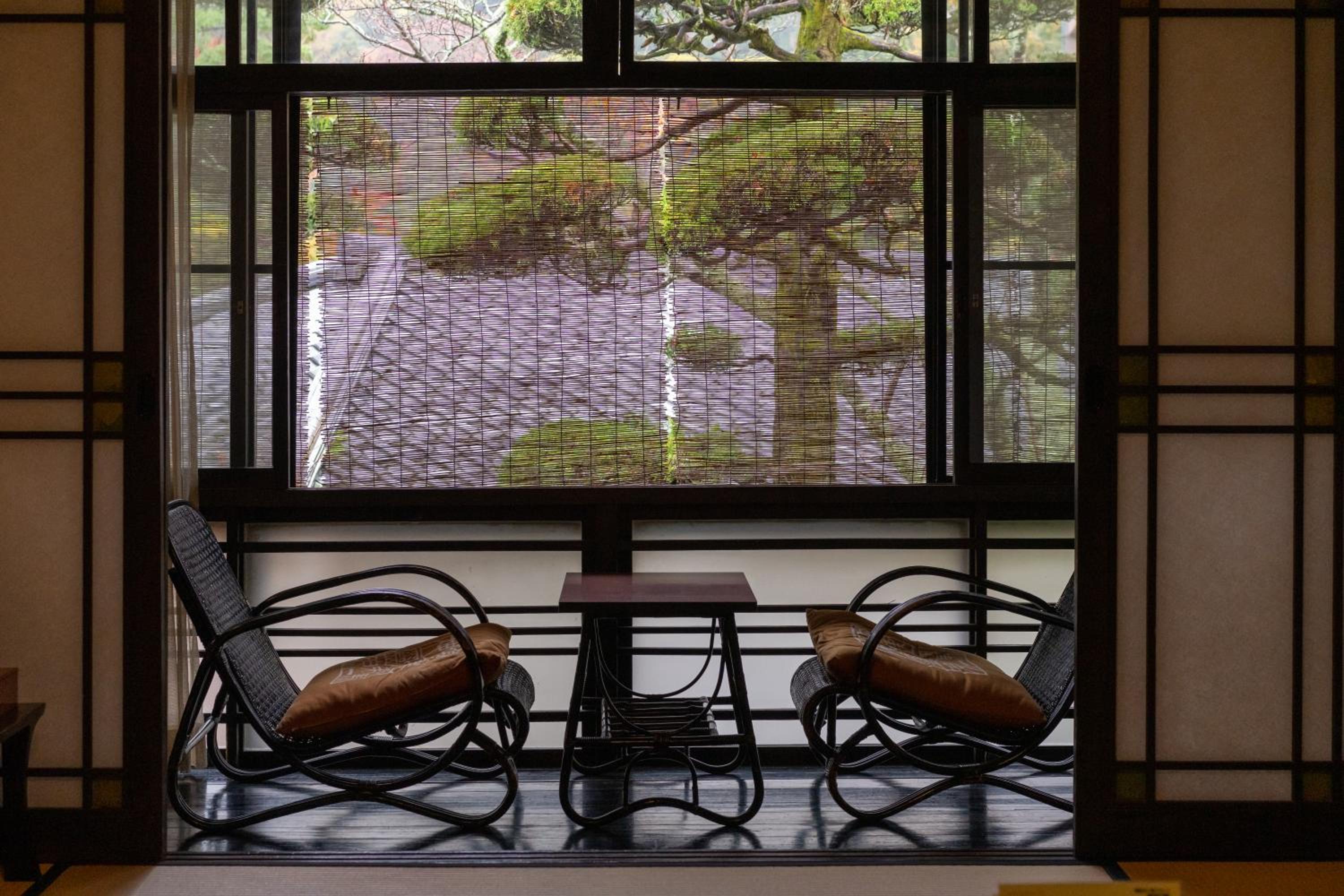 Japanese-Style Standard Room with Shared Bathroom - "Chikyu"