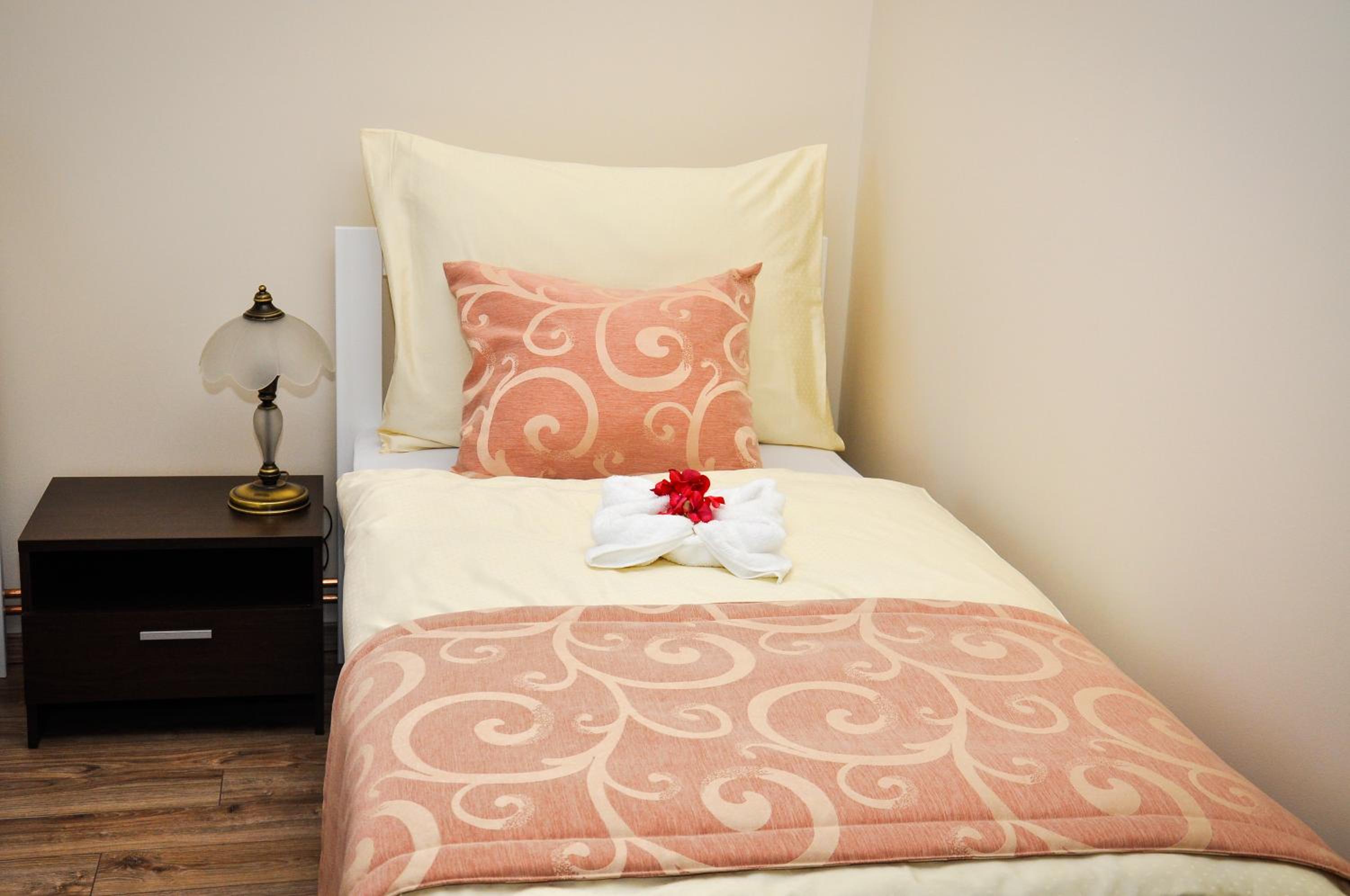 One-Bedroom Apartment (1 Adult) photo 1