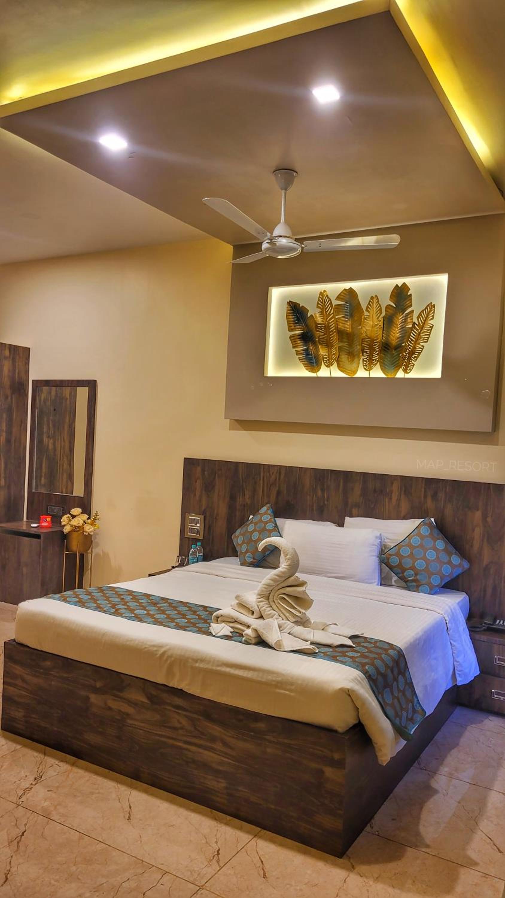 Double Room with Pool View