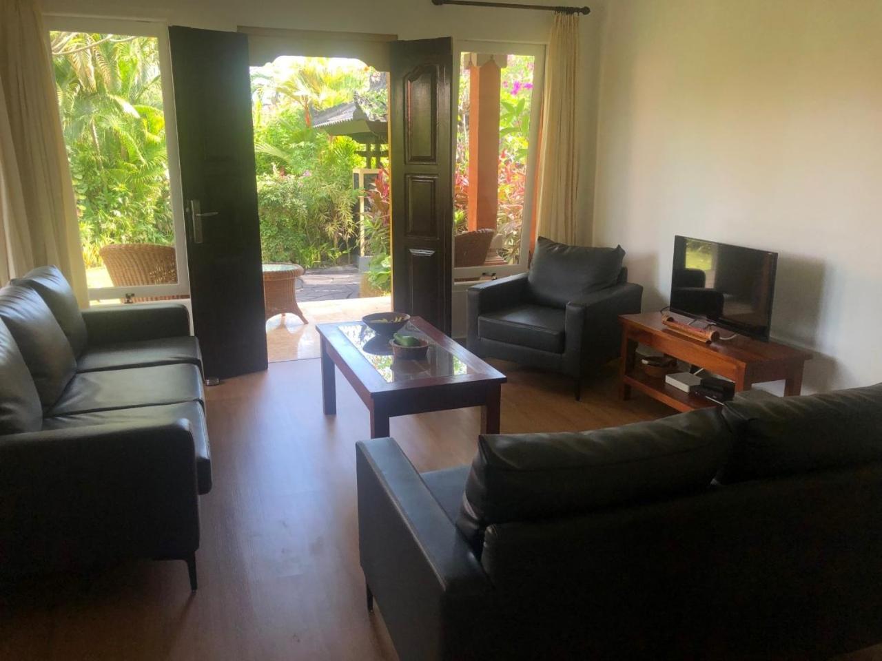Three-Bedroom Villa - Photo 12