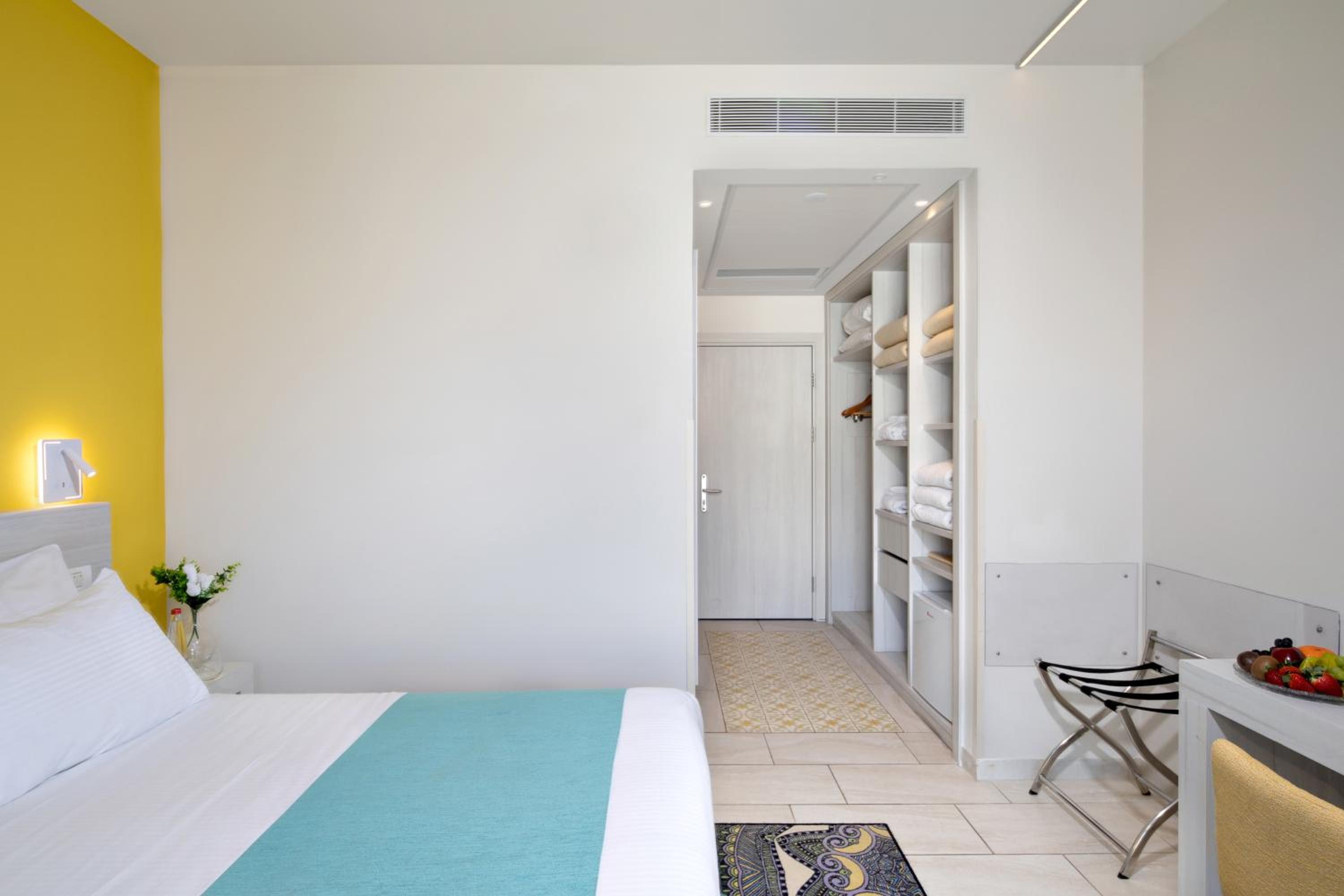 Superior Double or Twin Room - Photo 5