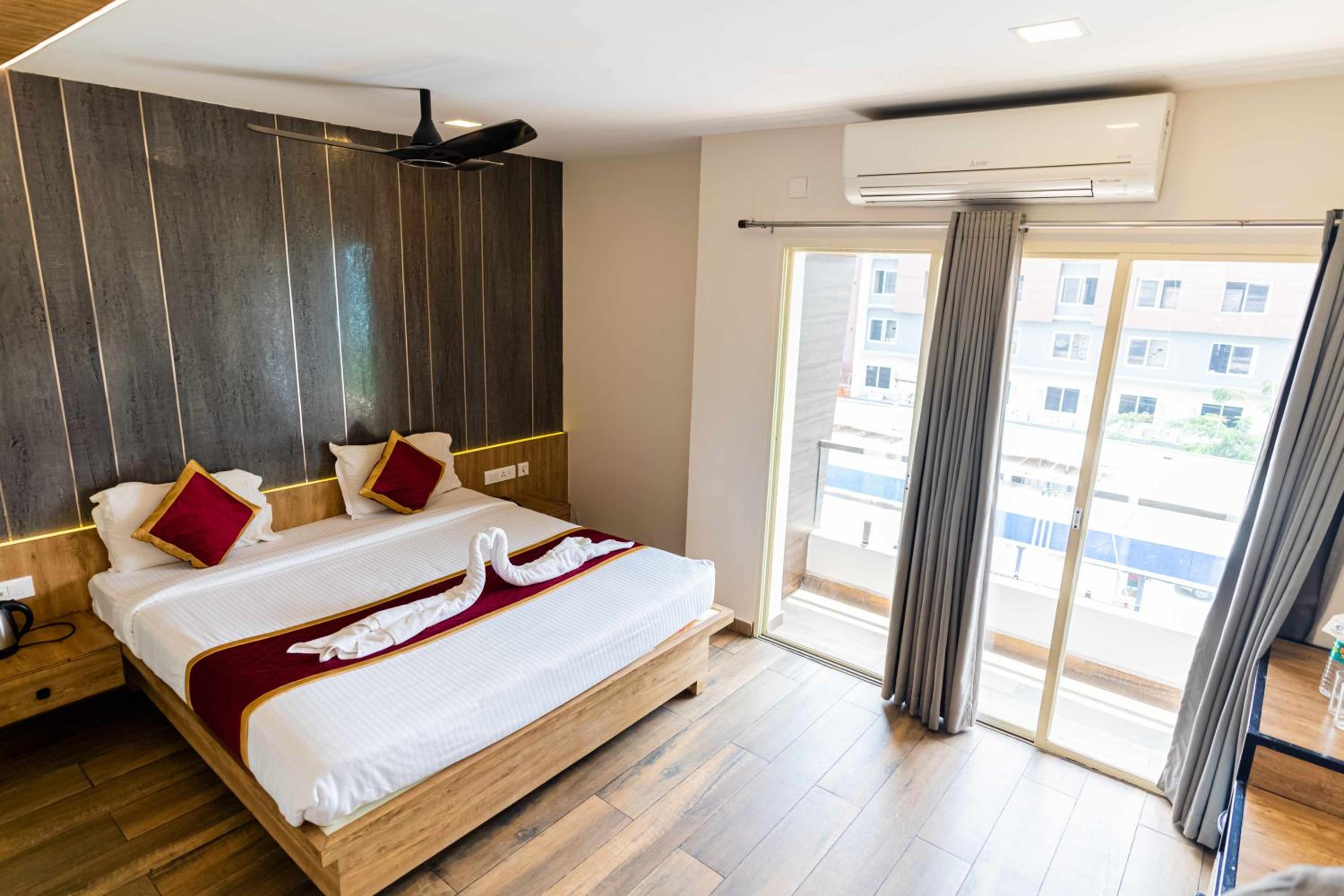 Deluxe Double Room photo 2