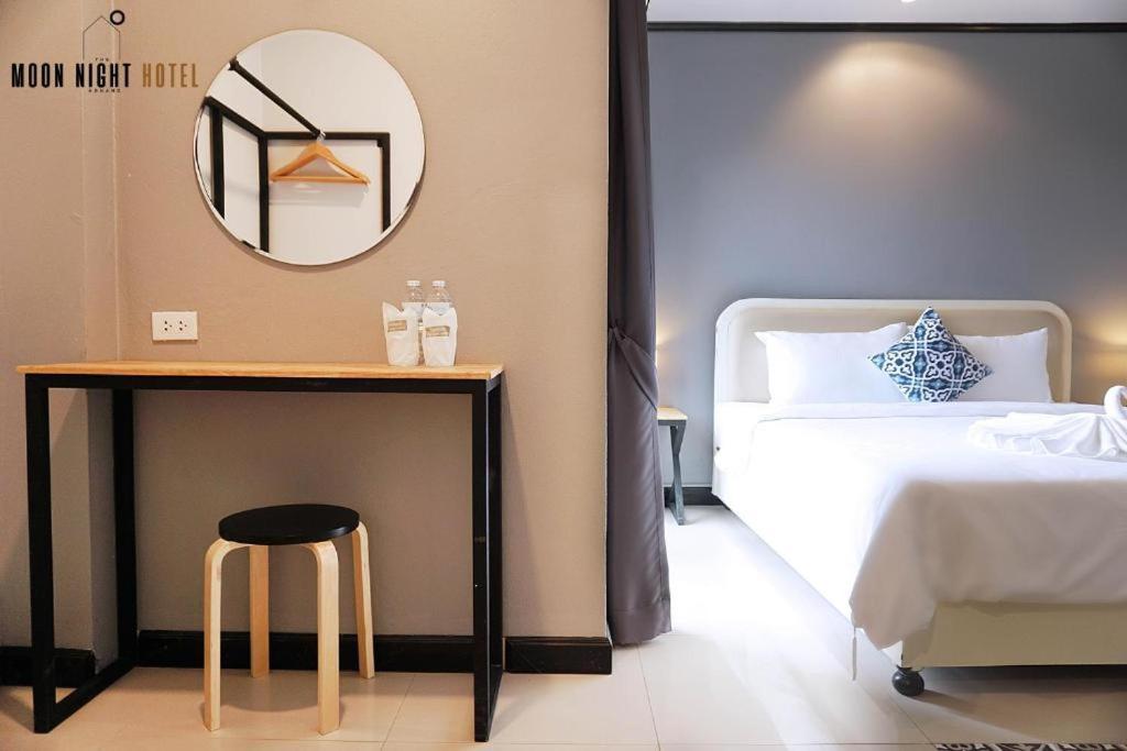 Standard Double or Twin Room with No Window photo 2