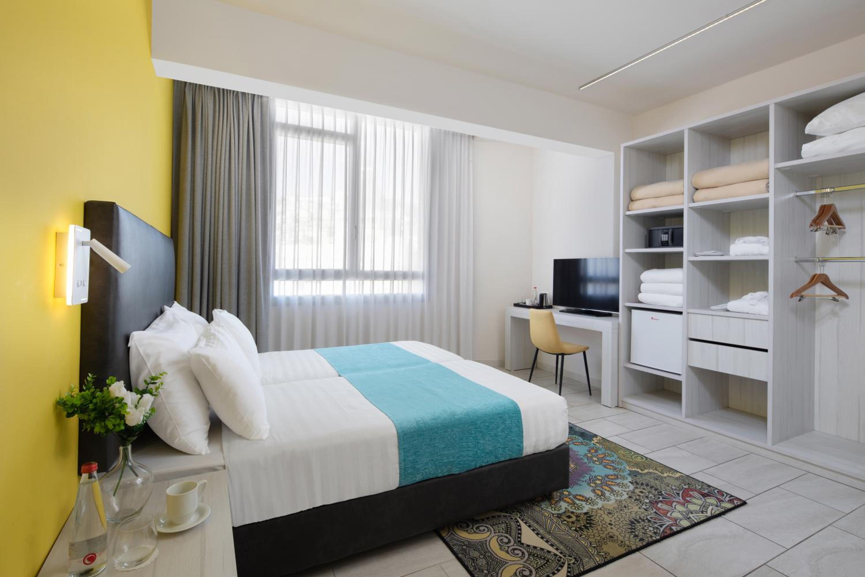 Double or Twin Room - Disability Access - Photo 3