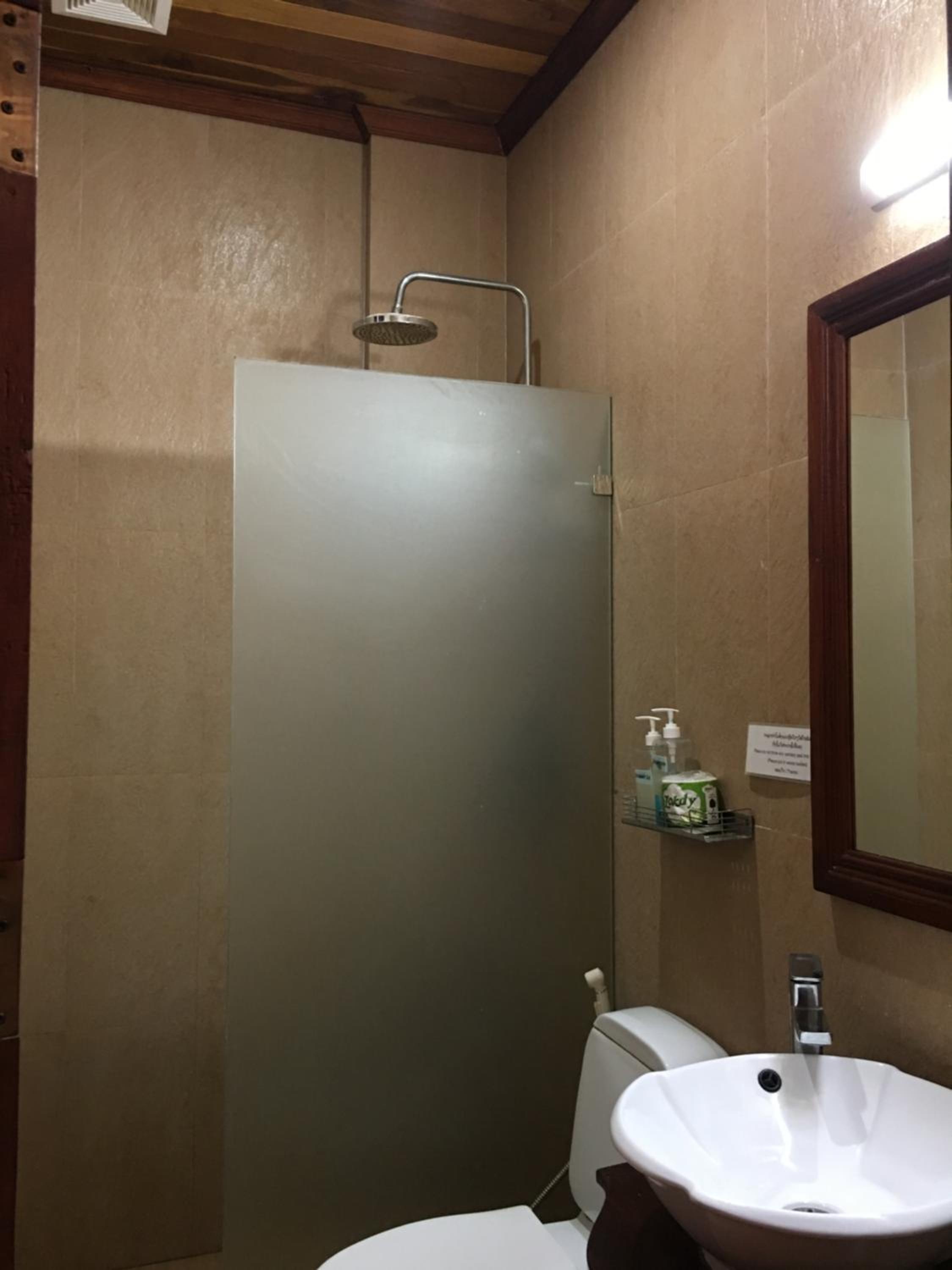 Superior Twin Room - Photo 4