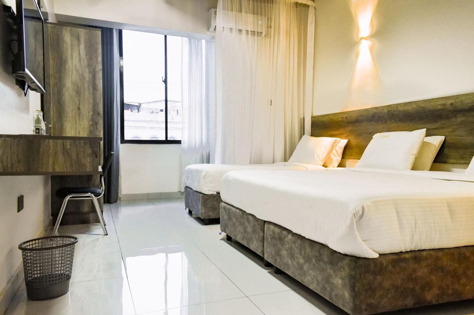 Deluxe Triple Room - Photo 3