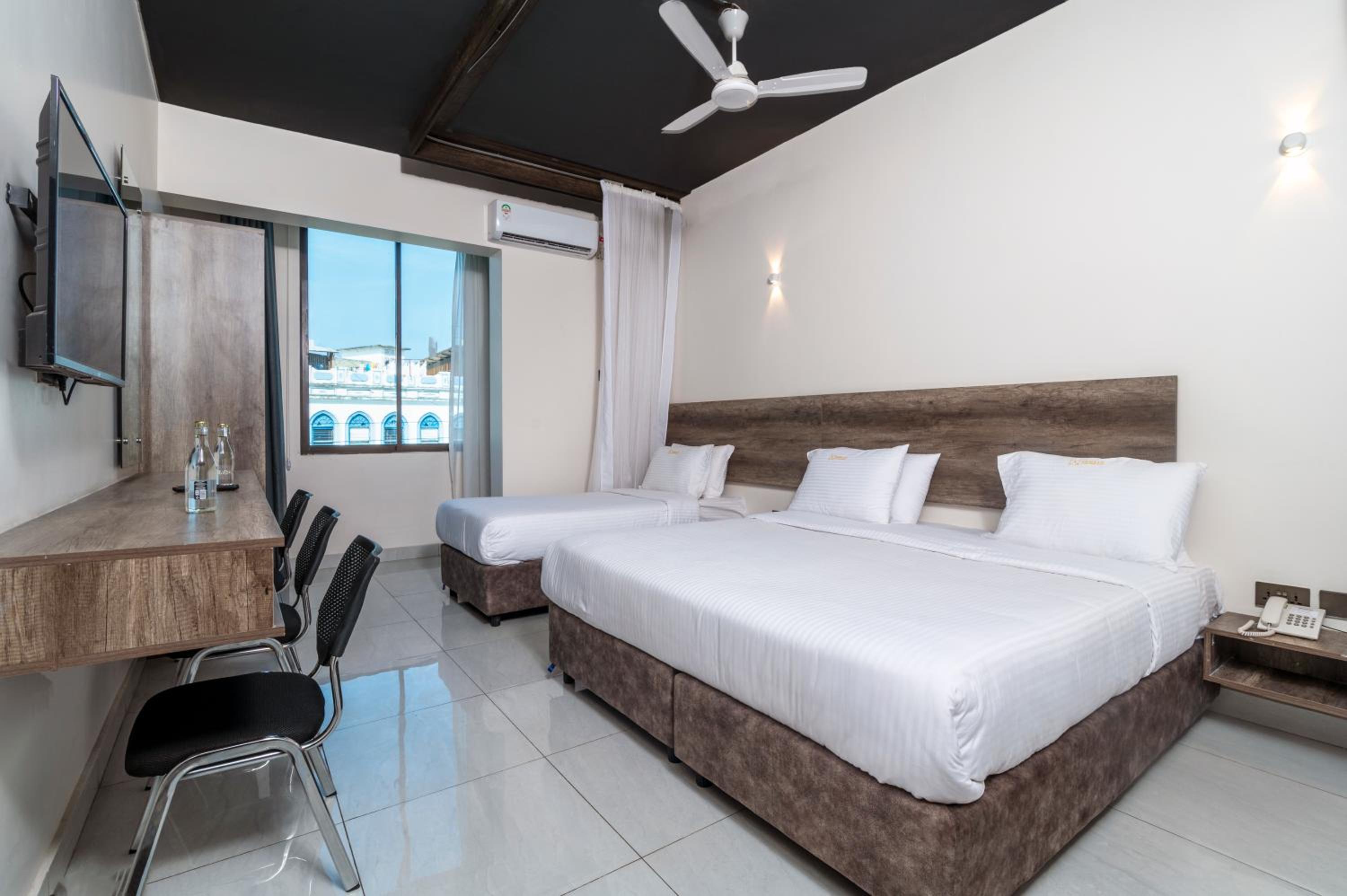 Deluxe Triple Room - Photo 4