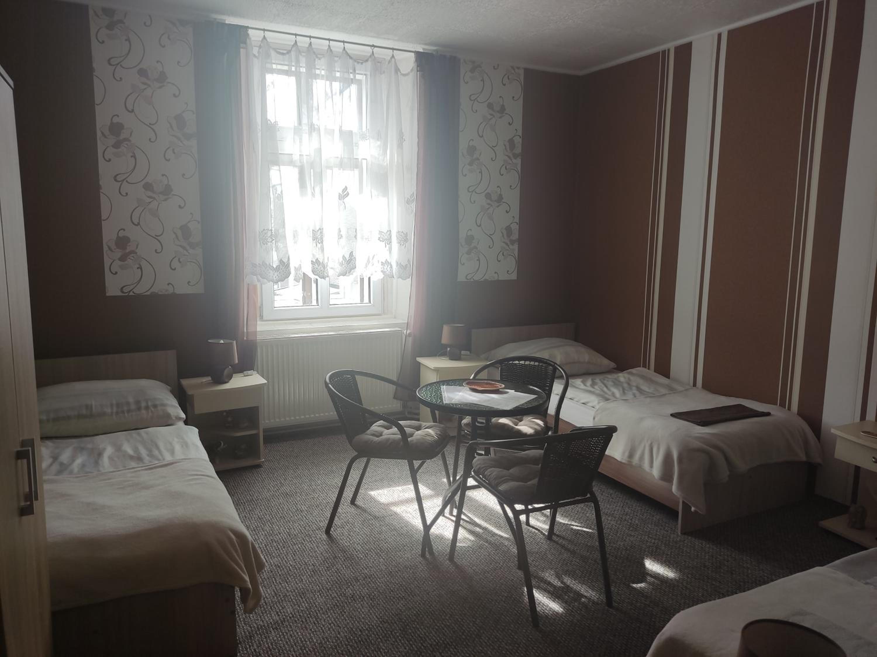 Triple Room with Private Bathroom photo 3