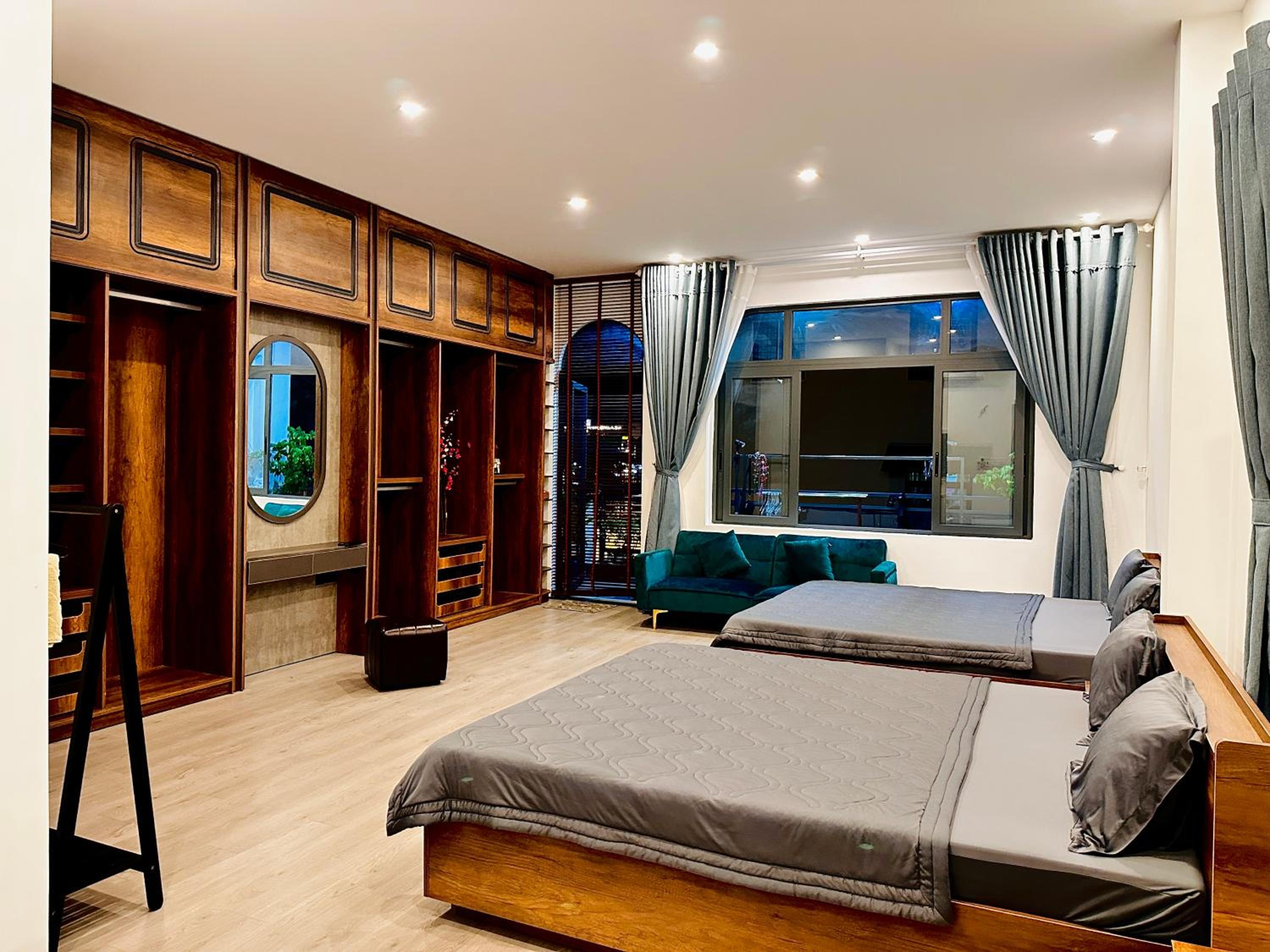 Deluxe Family Suite photo 3