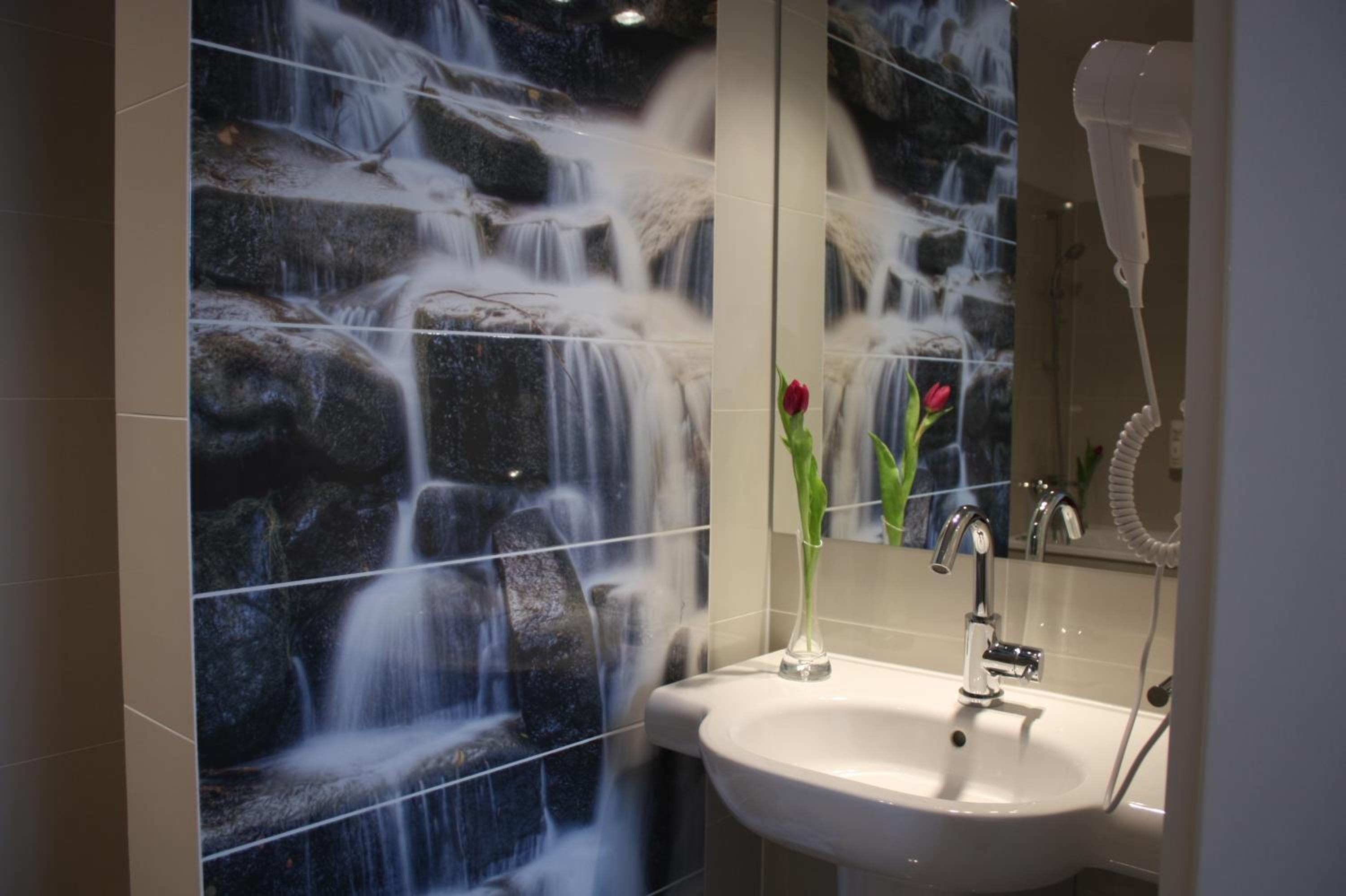 Studio with Spa Bath photo 3