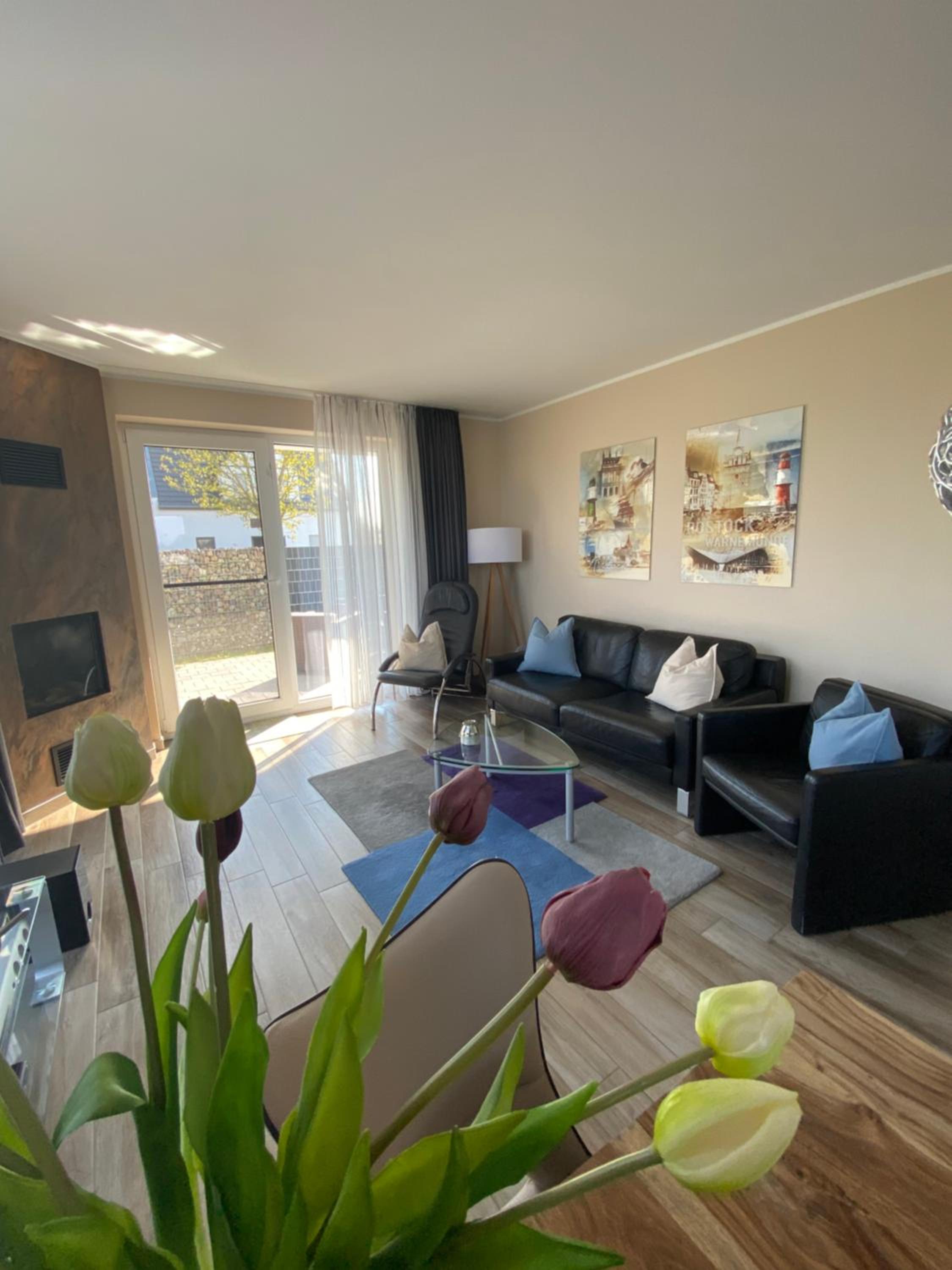 Three-Bedroom House photo 2