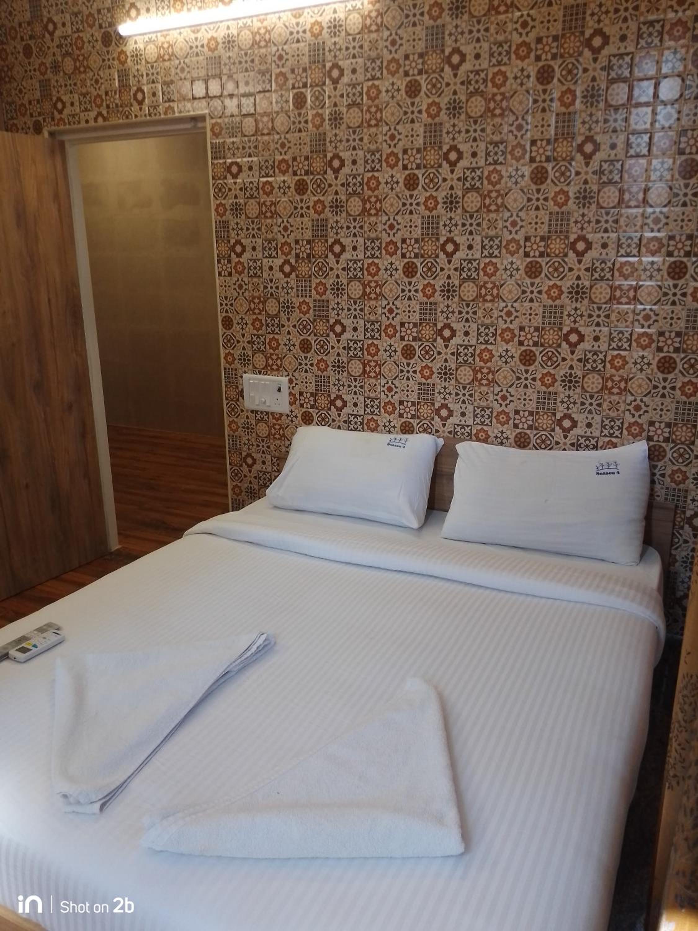 Two-Bedroom Apartment - Photo 27