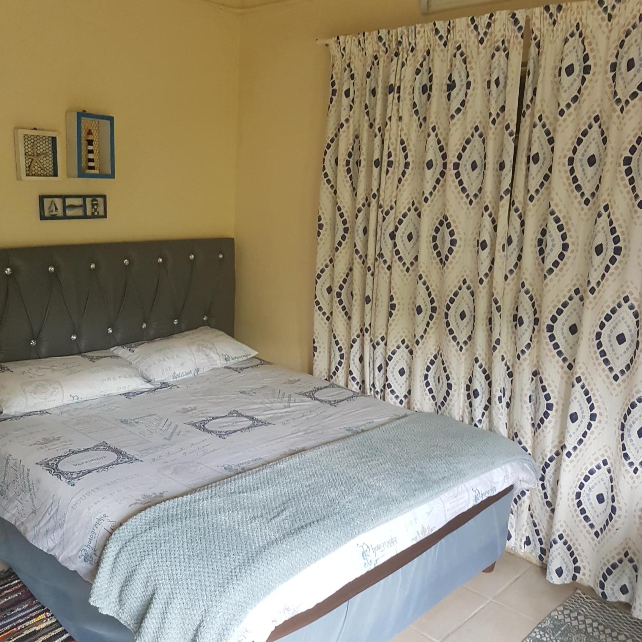 Two-Bedroom Apartment - Photo 24