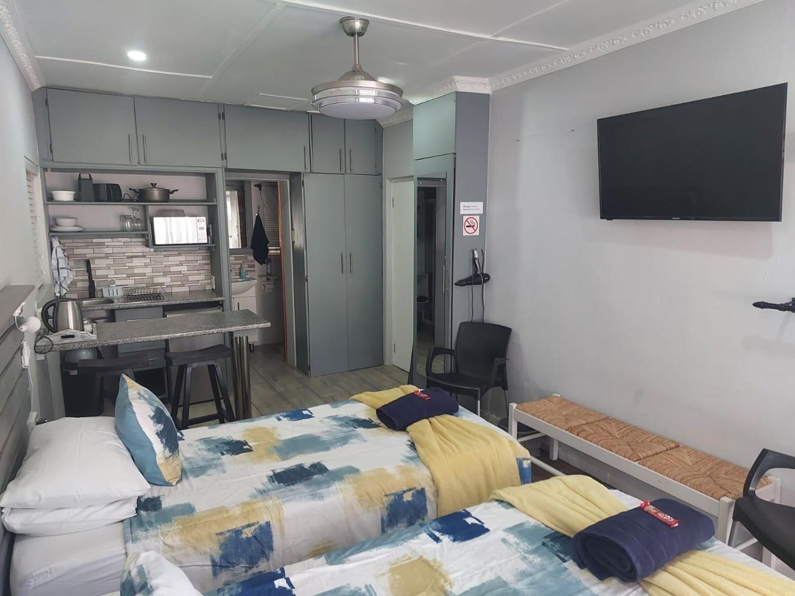 One-Bedroom Apartment - Photo 1