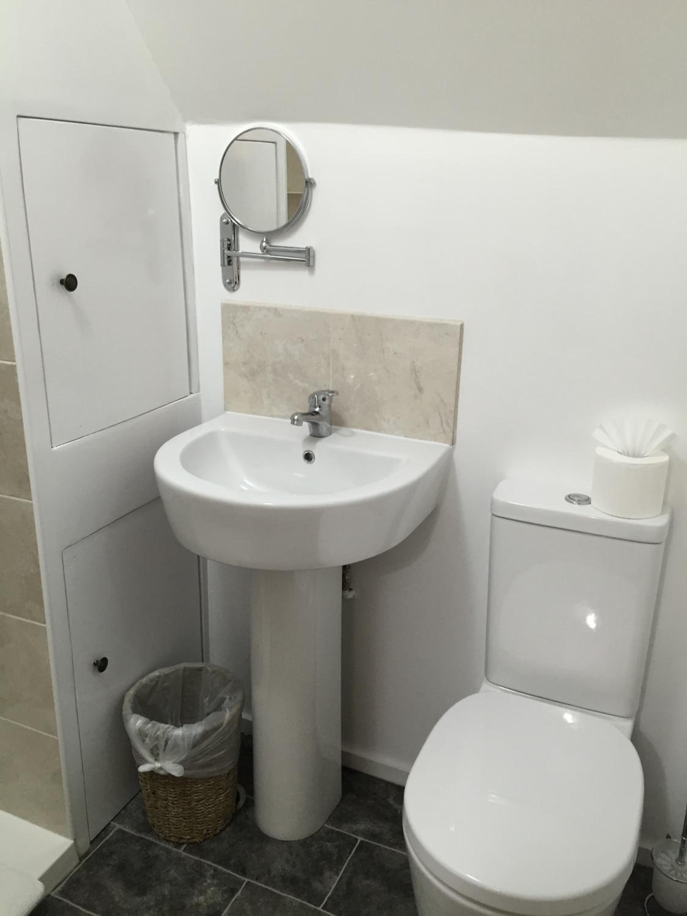 Double Room - Photo 2