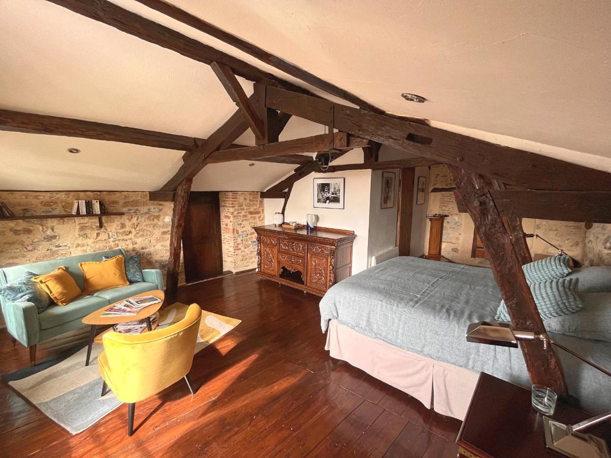 Deluxe Double Room with Bath photo 3