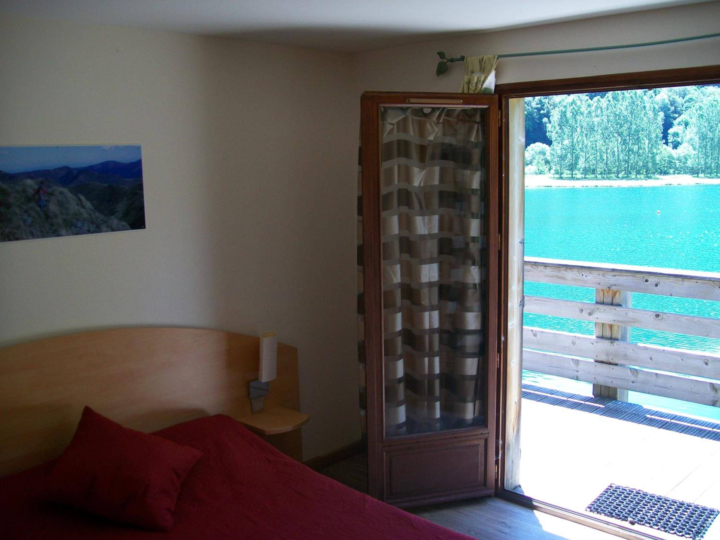 Double Room with Balcony and Lake View