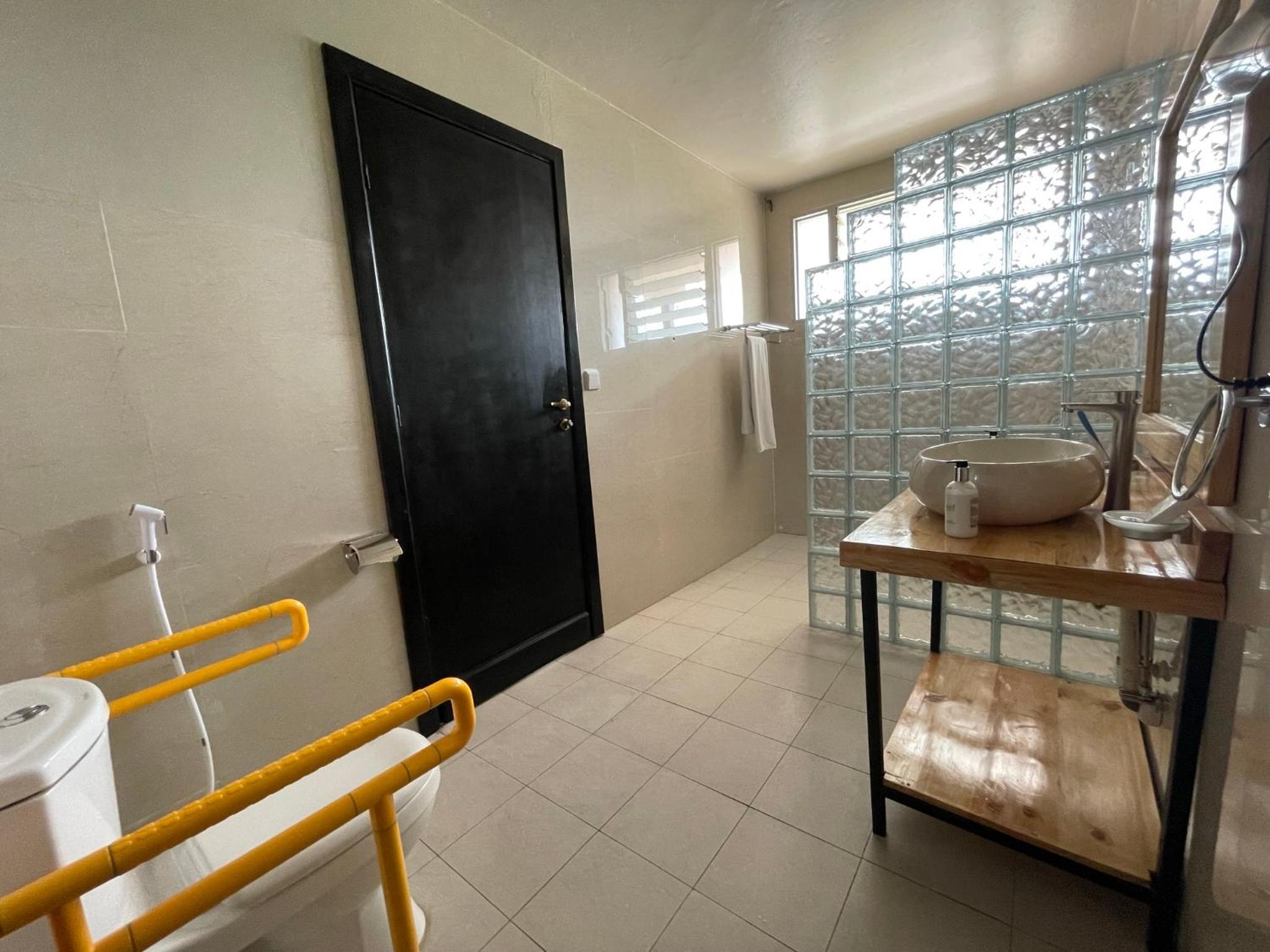Double Room - Disability Access photo 1