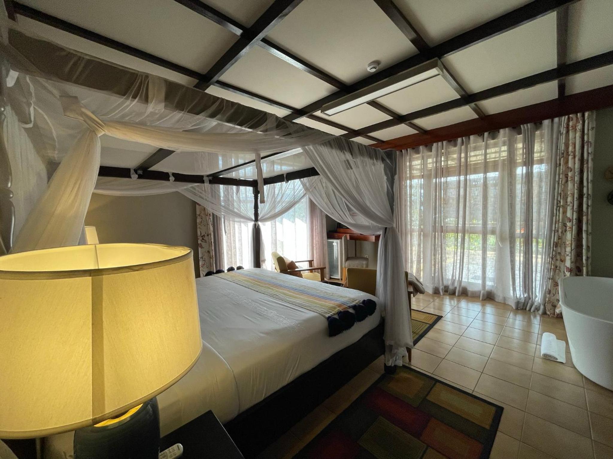 Superior King Room photo 2