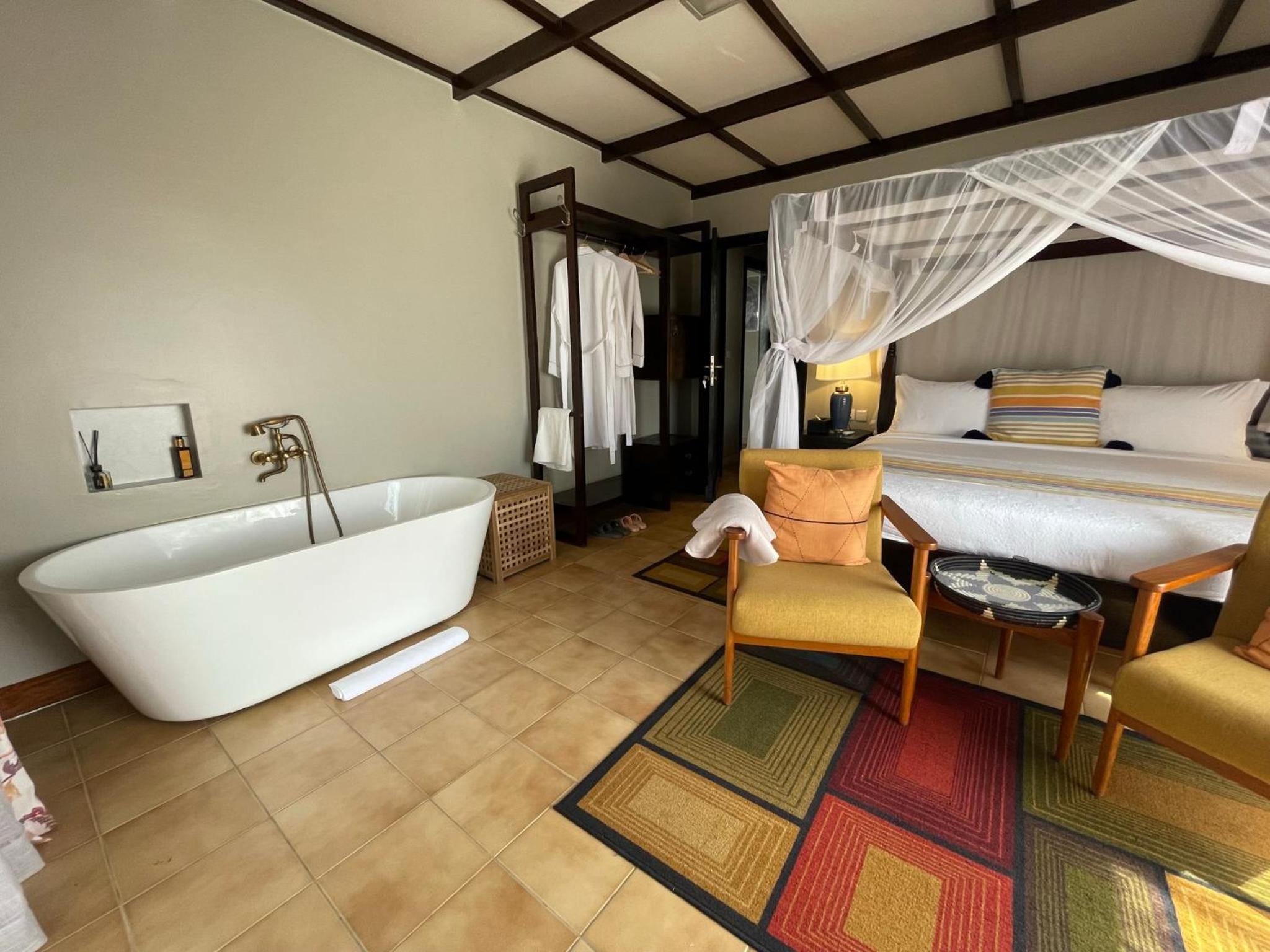 Superior King Room photo 3