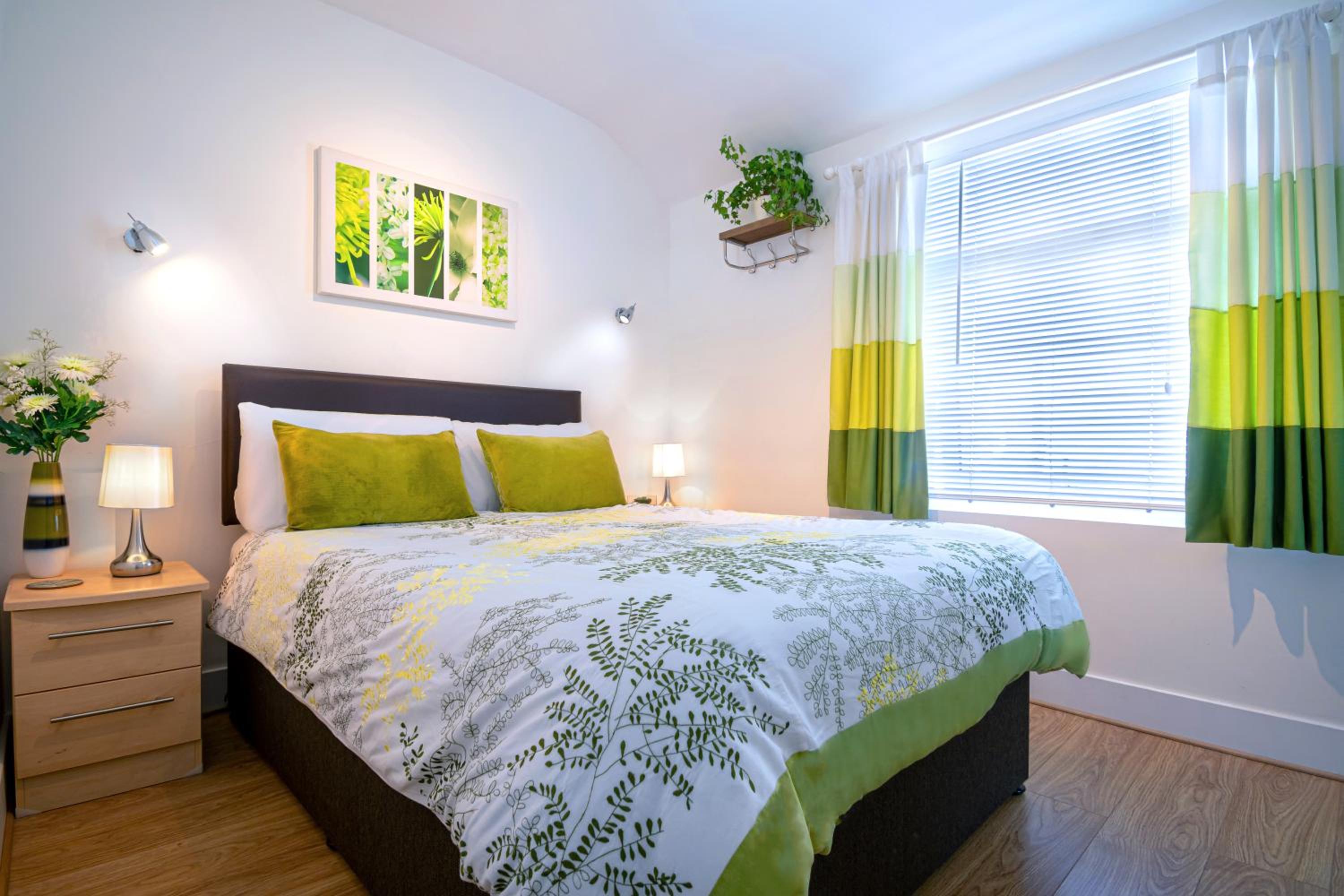 Small Double Room with Shower - Room 6  photo 1