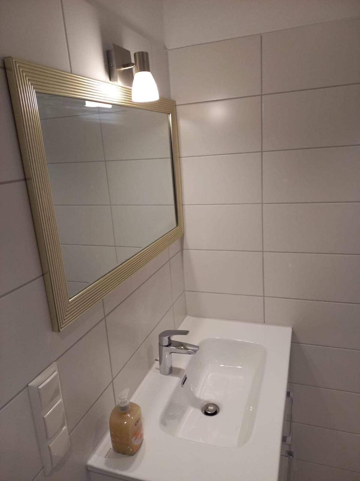 One-Bedroom Apartment - Photo 8