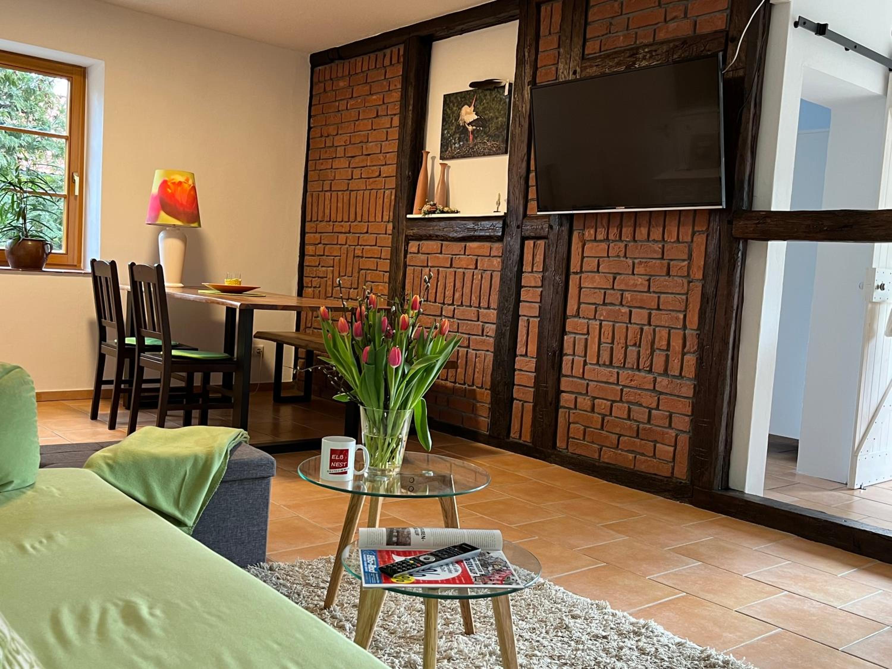 One-Bedroom Apartment - Photo 15