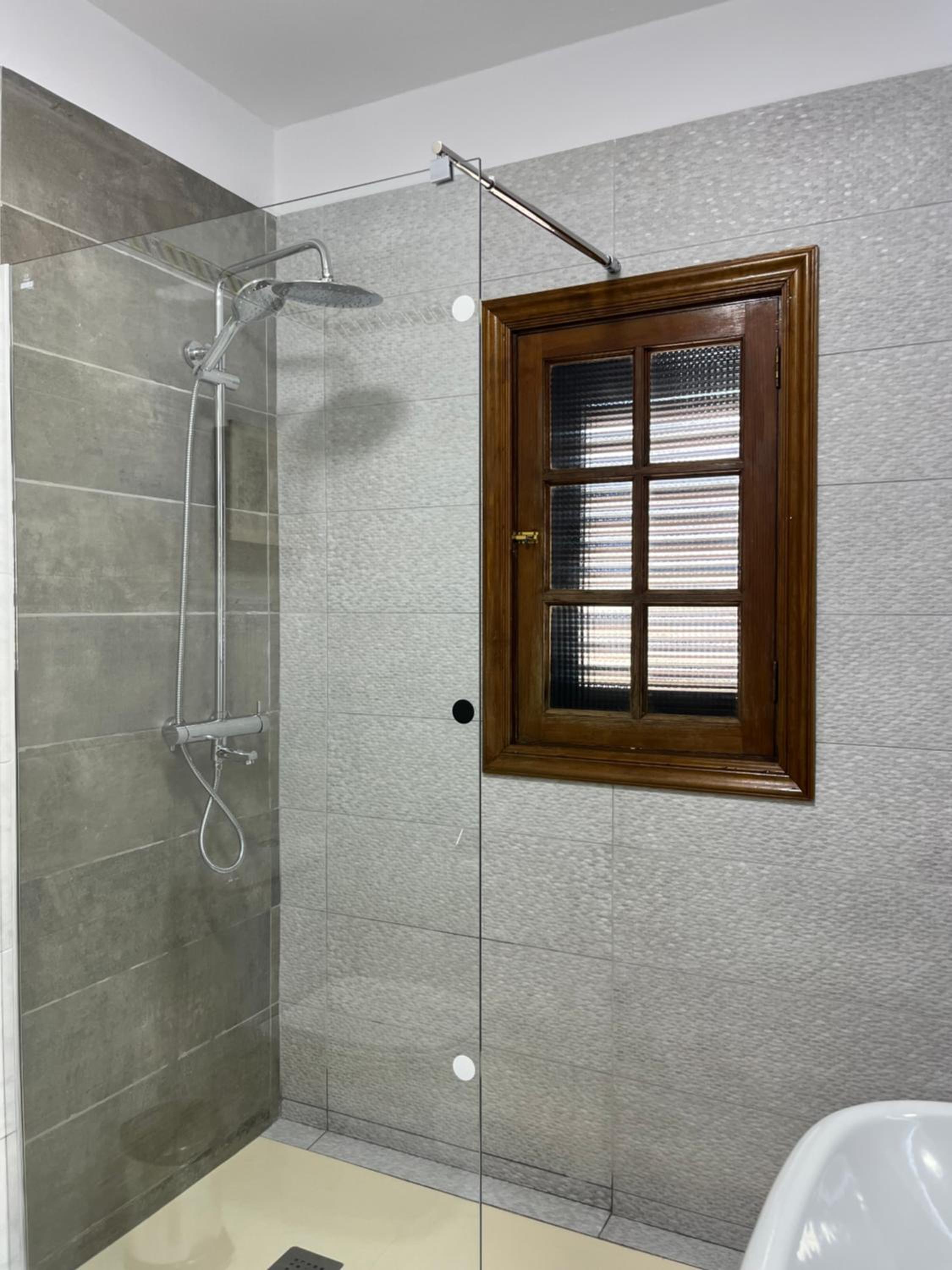 One-Bedroom Apartment - Photo 6
